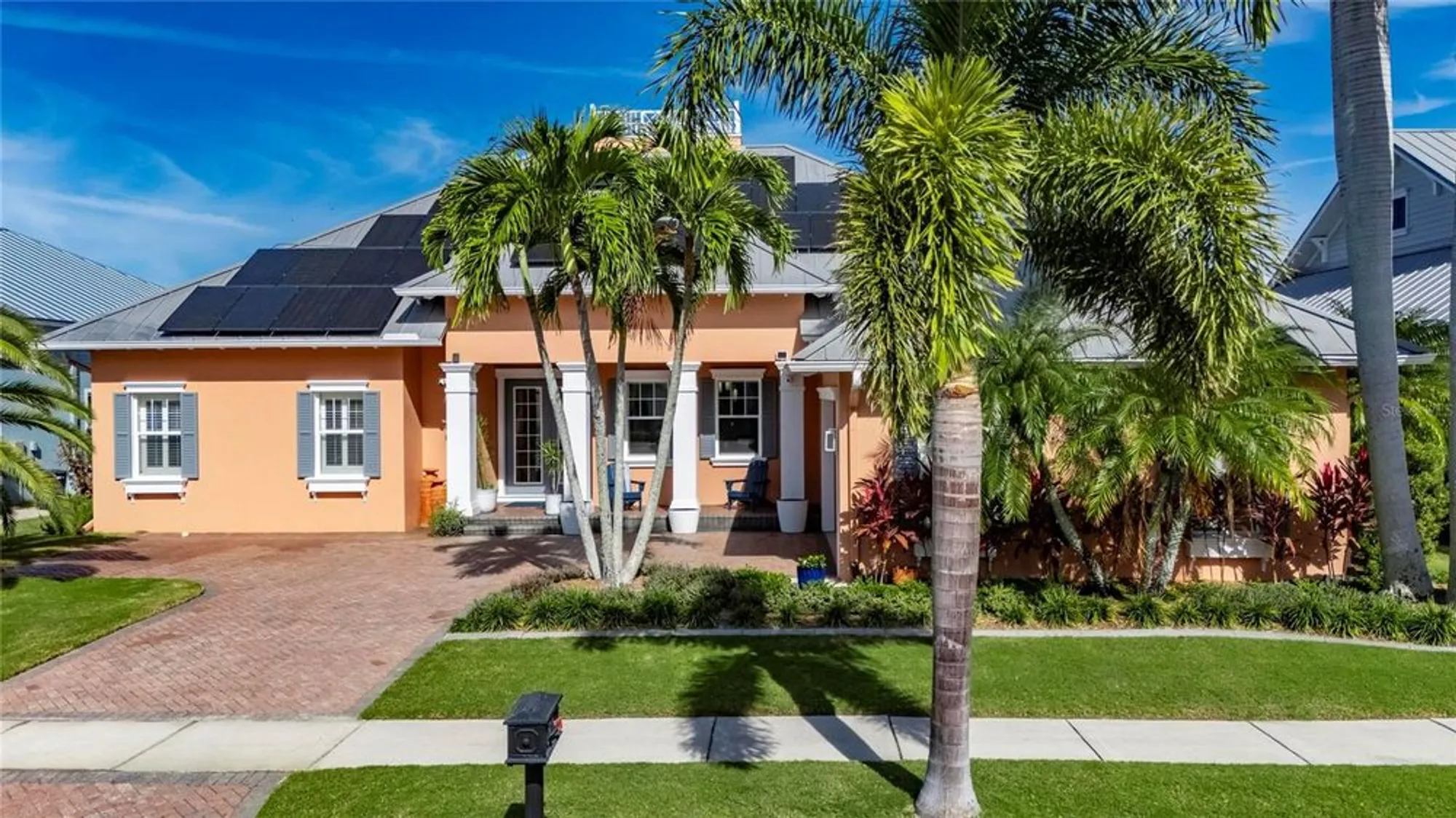 Property Slideshow image 2 of 99 | 719 islebay dr, Apollo Beach, FL, 33572