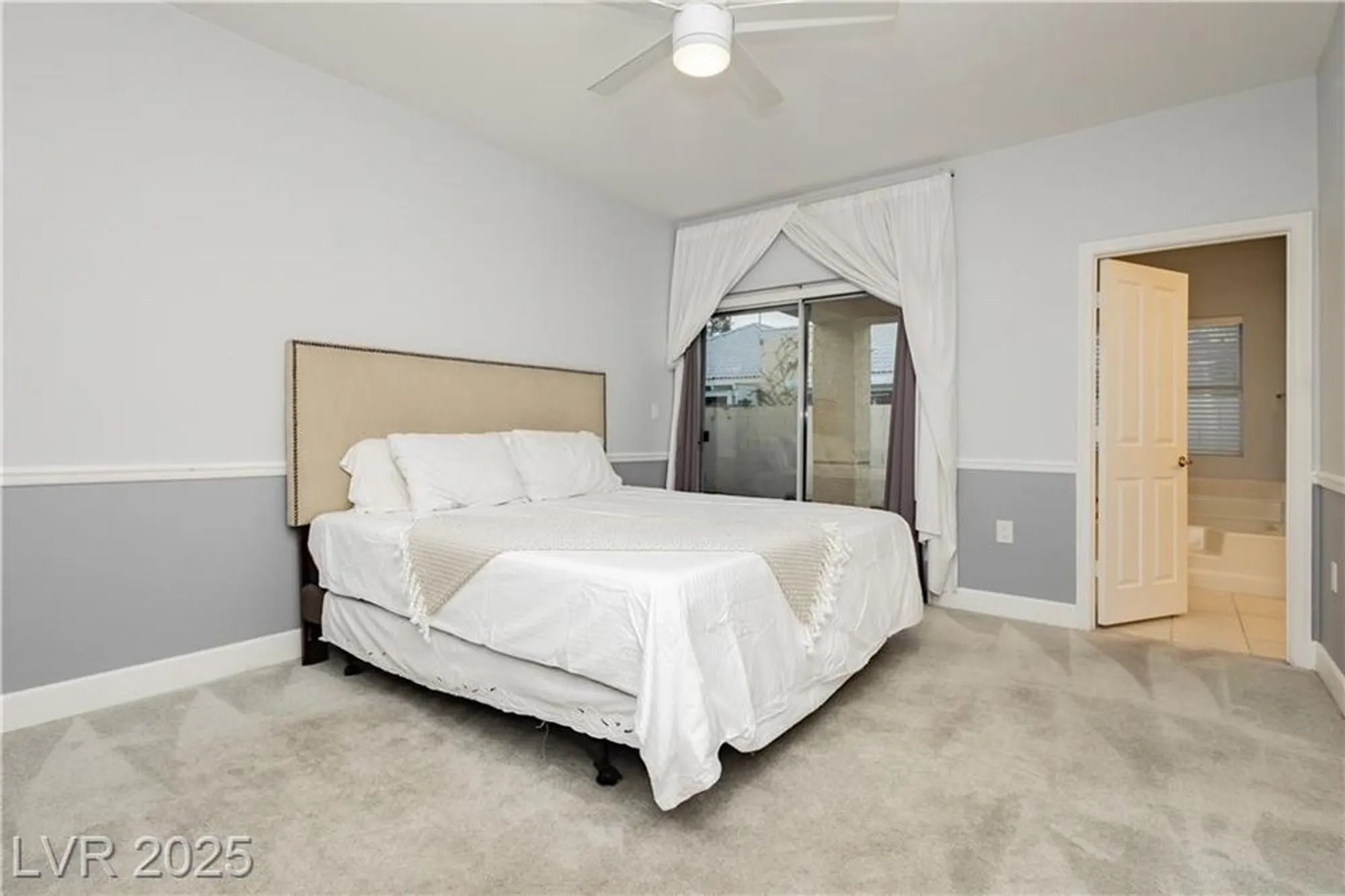 Property Slideshow image 12 of 30 | 5132 harvest moon ln, Las Vegas, NV, 89107