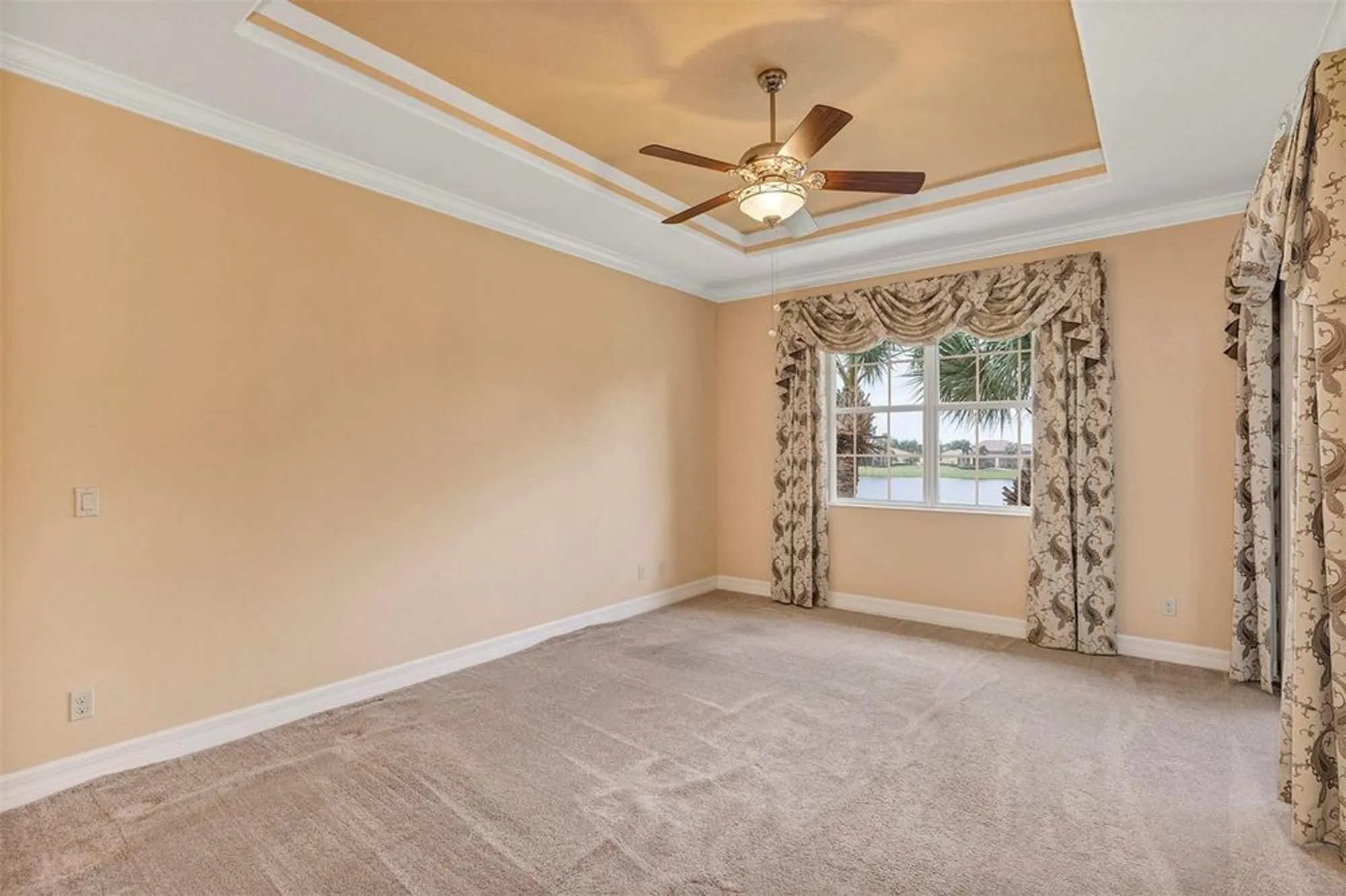 Property Slideshow image 27 of 48 | 1420 emerald dunes dr # 7, Sun City Center, FL, 33573