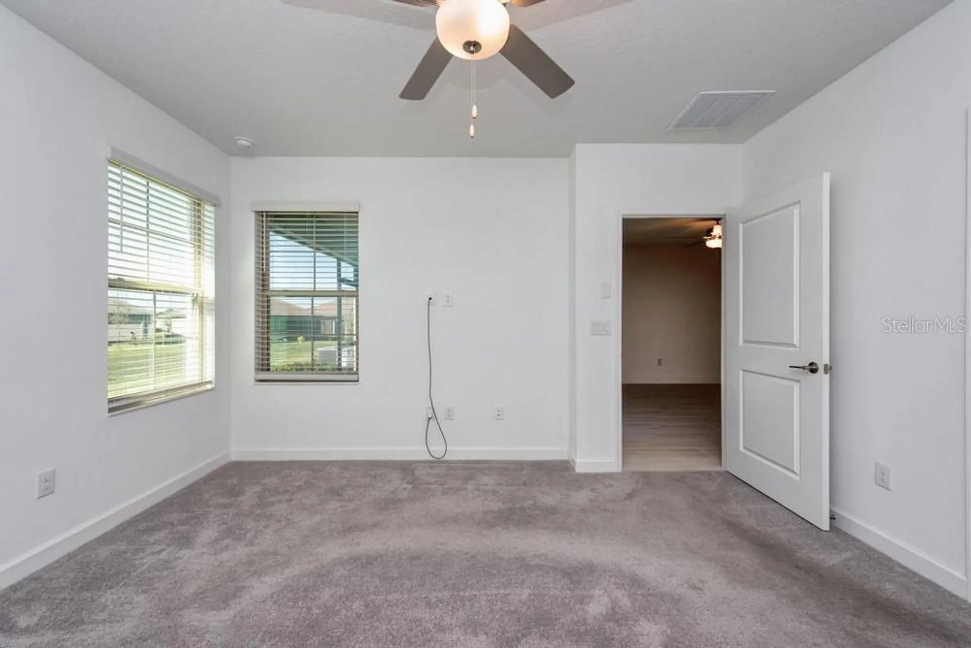 Property Slideshow image 14 of 40 | 10976 gable dig loop, San Antonio, FL, 33576