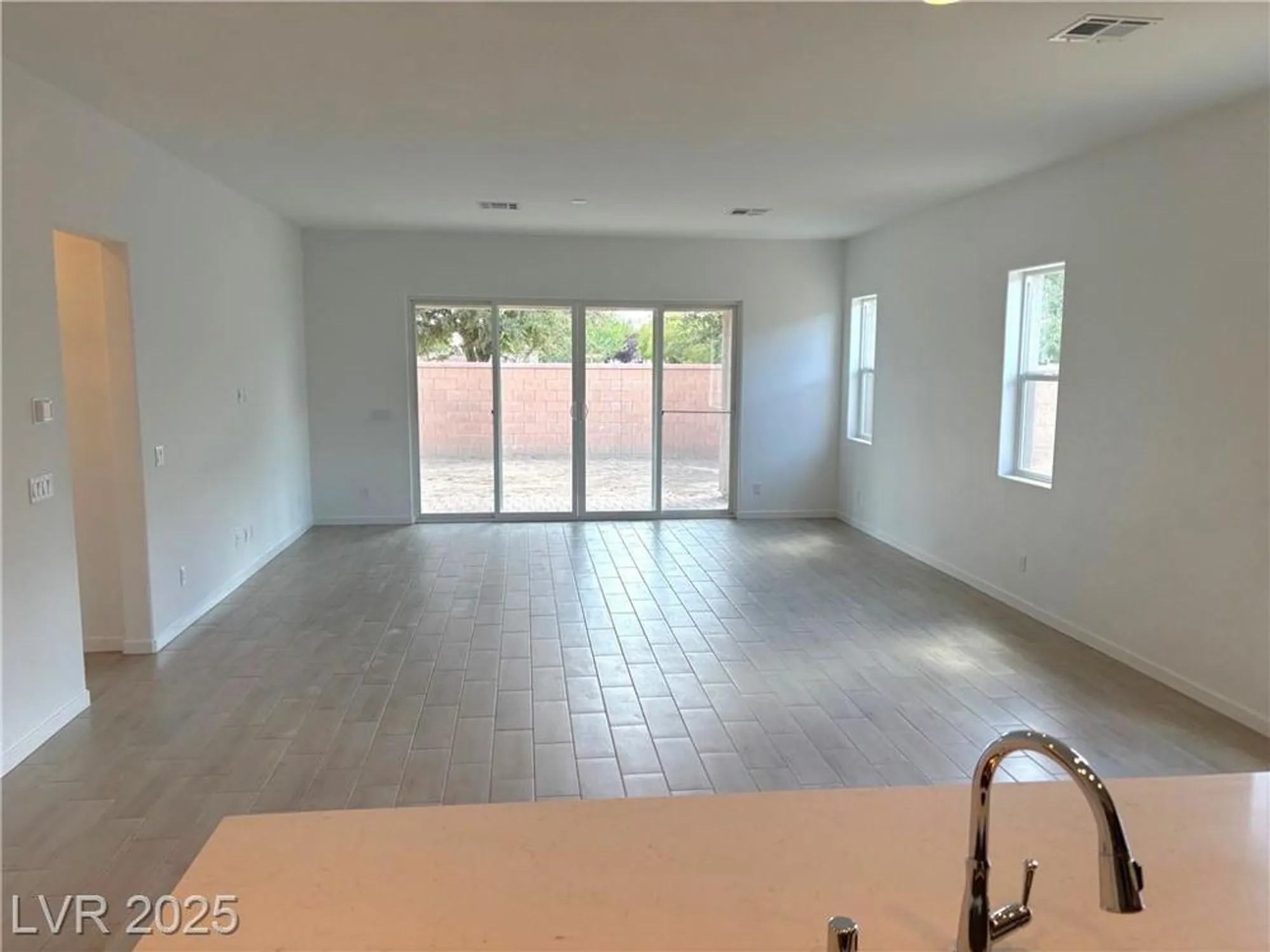 Property Slideshow image 15 of 28 | 5715 victoria falls dr, Pahrump, NV, 89061