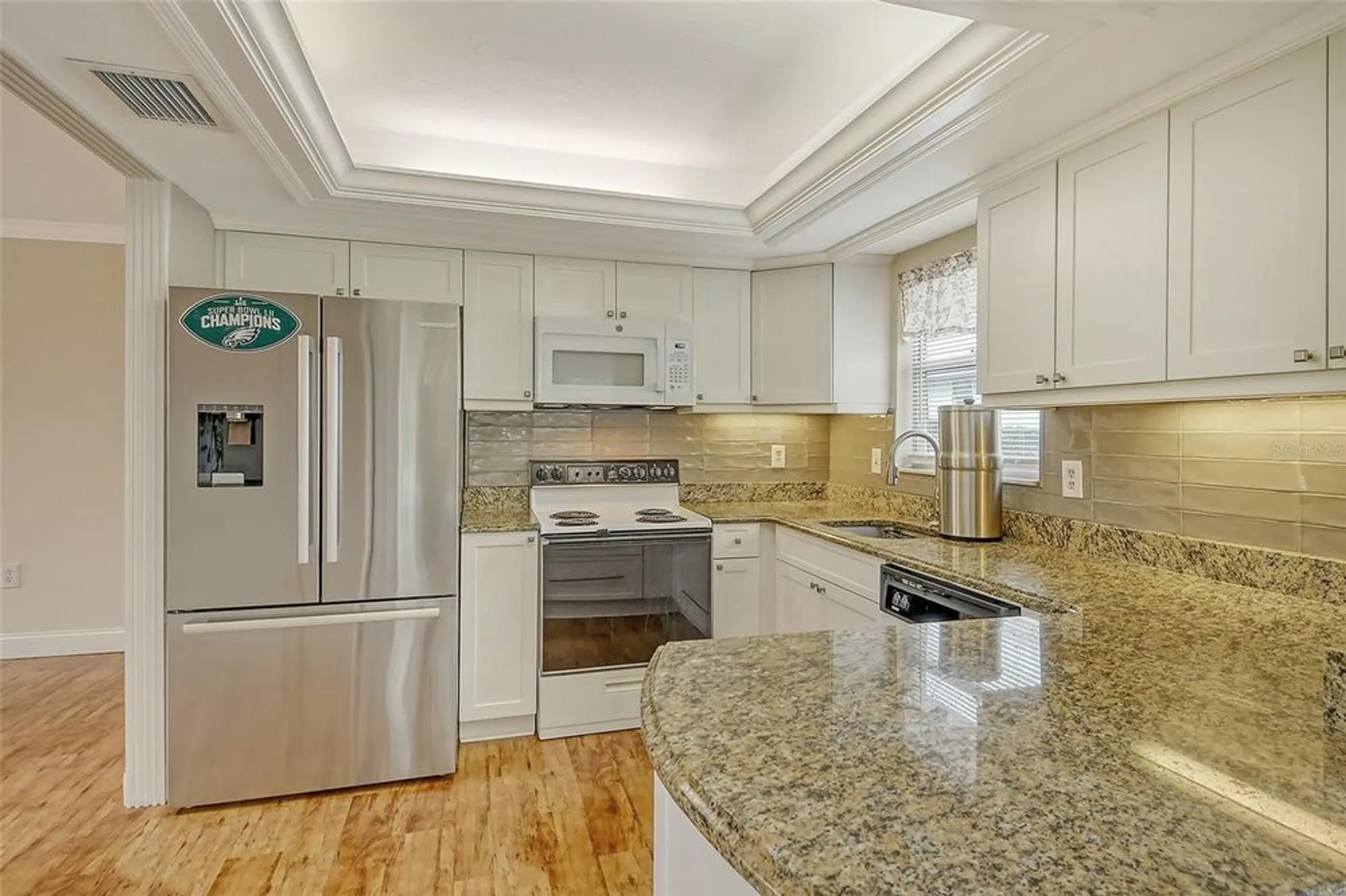 Property Slideshow image 13 of 35 | 2325 riverbluff pkwy # v247, Sarasota, FL, 34231