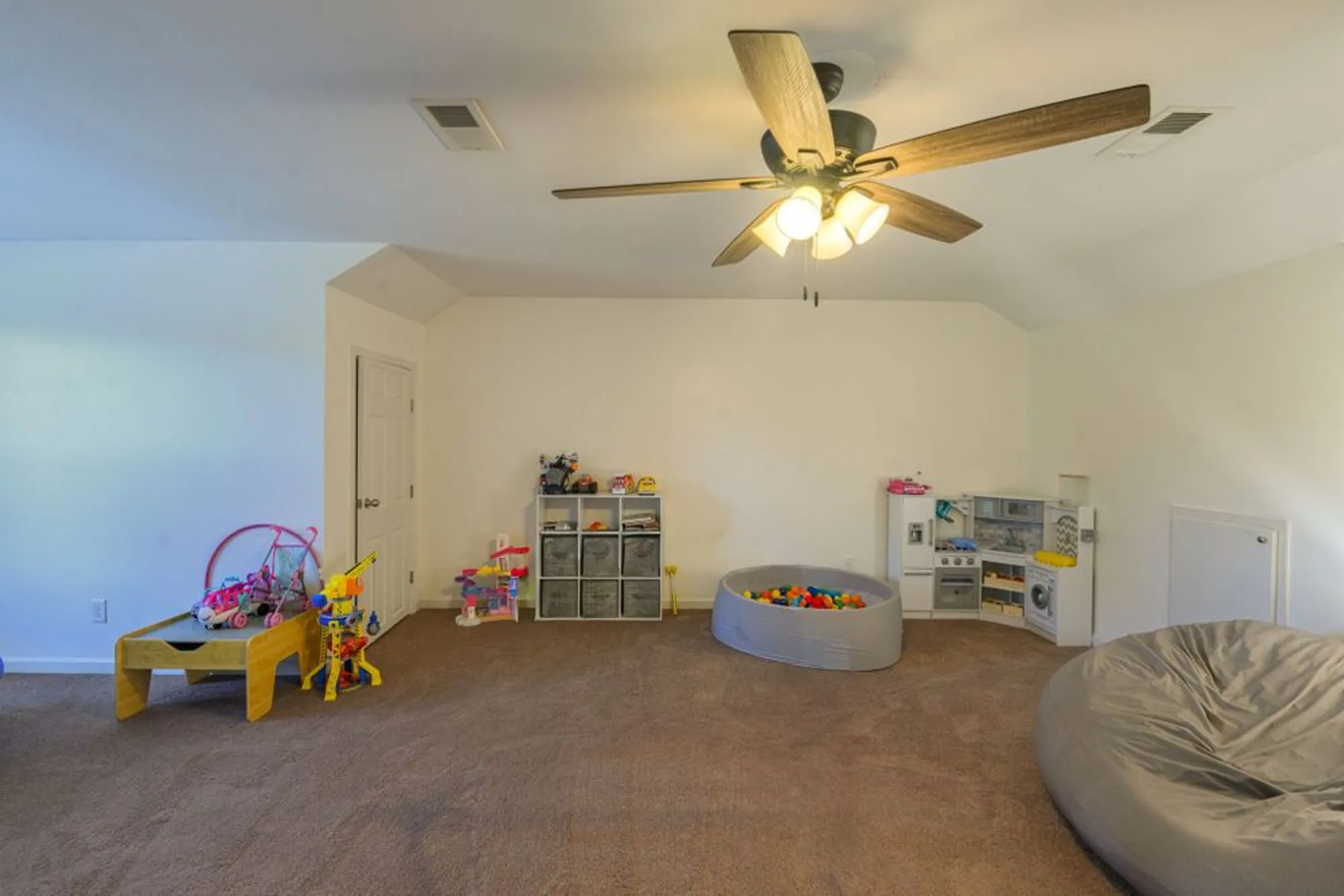 Property Slideshow image 64 of 94 | 259 meandering dr, Lebanon, TN, 37090