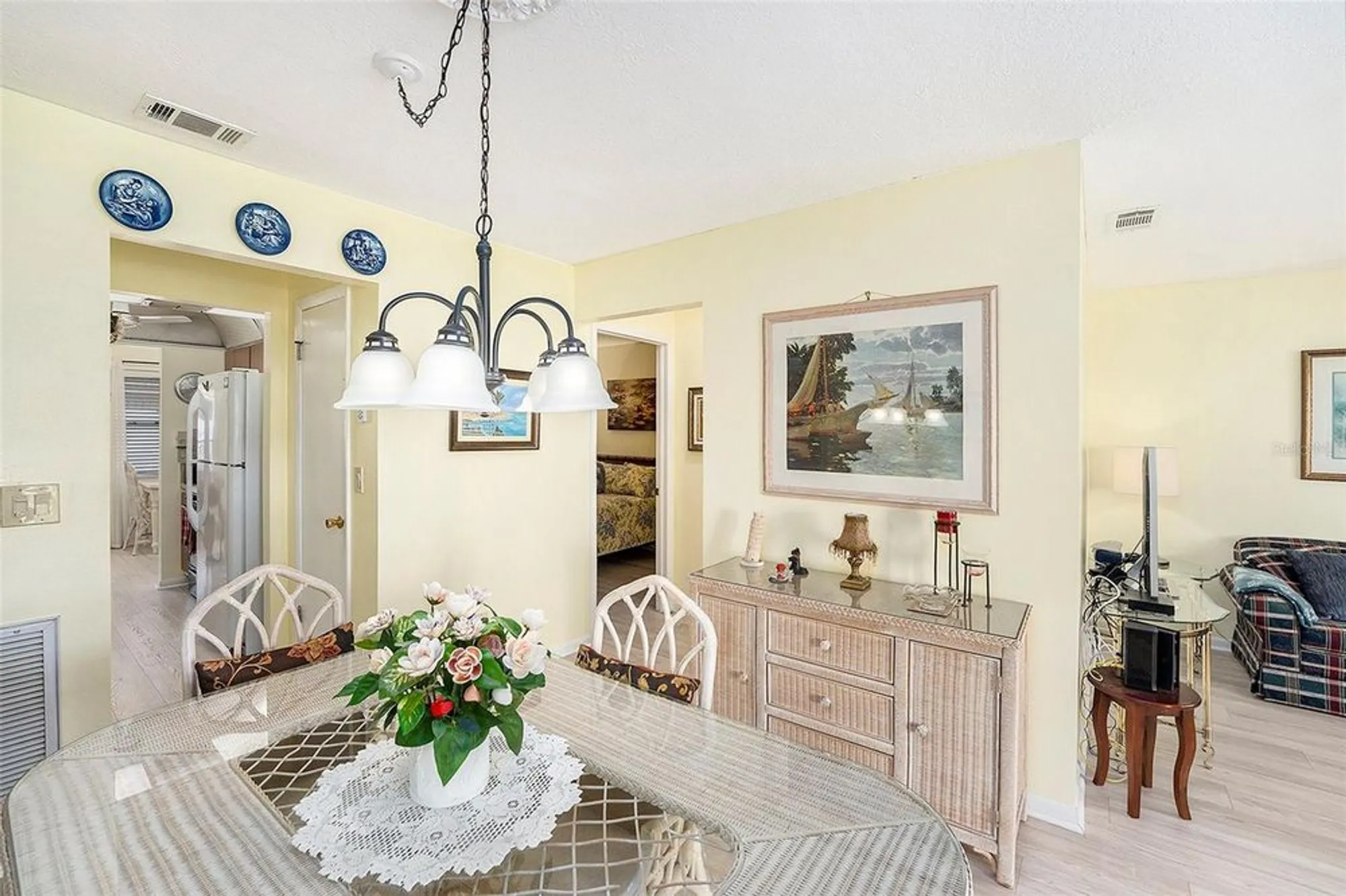 Property Slideshow image 18 of 31 | 5216 81st st n apt 2, St Petersburg, FL, 33709