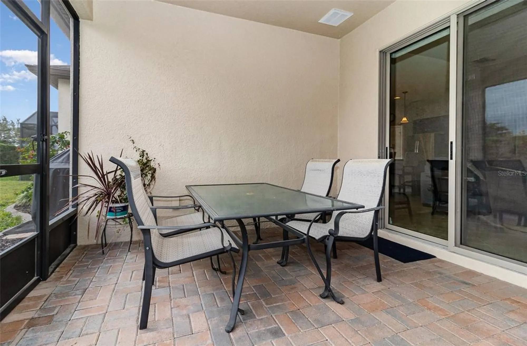 Property Slideshow image 22 of 58 | 672 cordoba dr, Davenport, FL, 33837