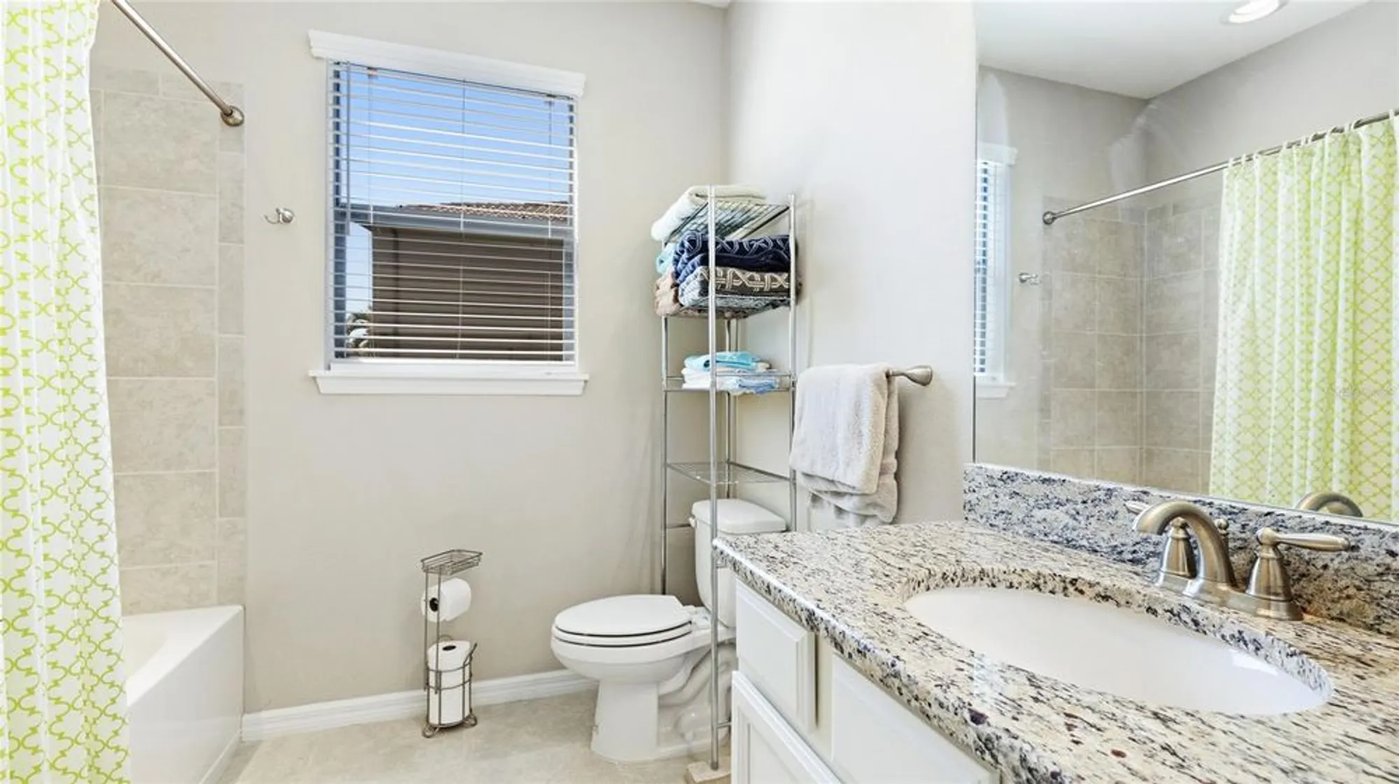 Property Slideshow image 28 of 77 | 13719 messina loop unit 101, Lakewood Ranch, FL, 34211