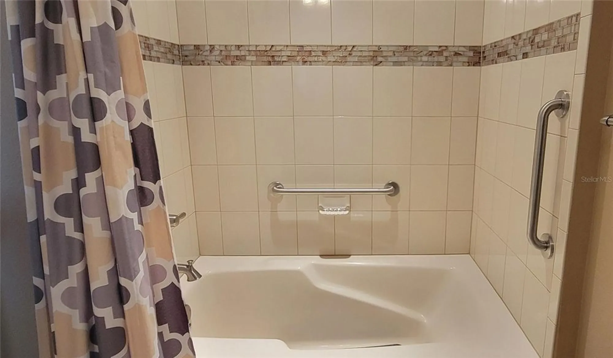 Property Slideshow image 25 of 61 | 79 bayou bend rd, Groveland, FL, 34736