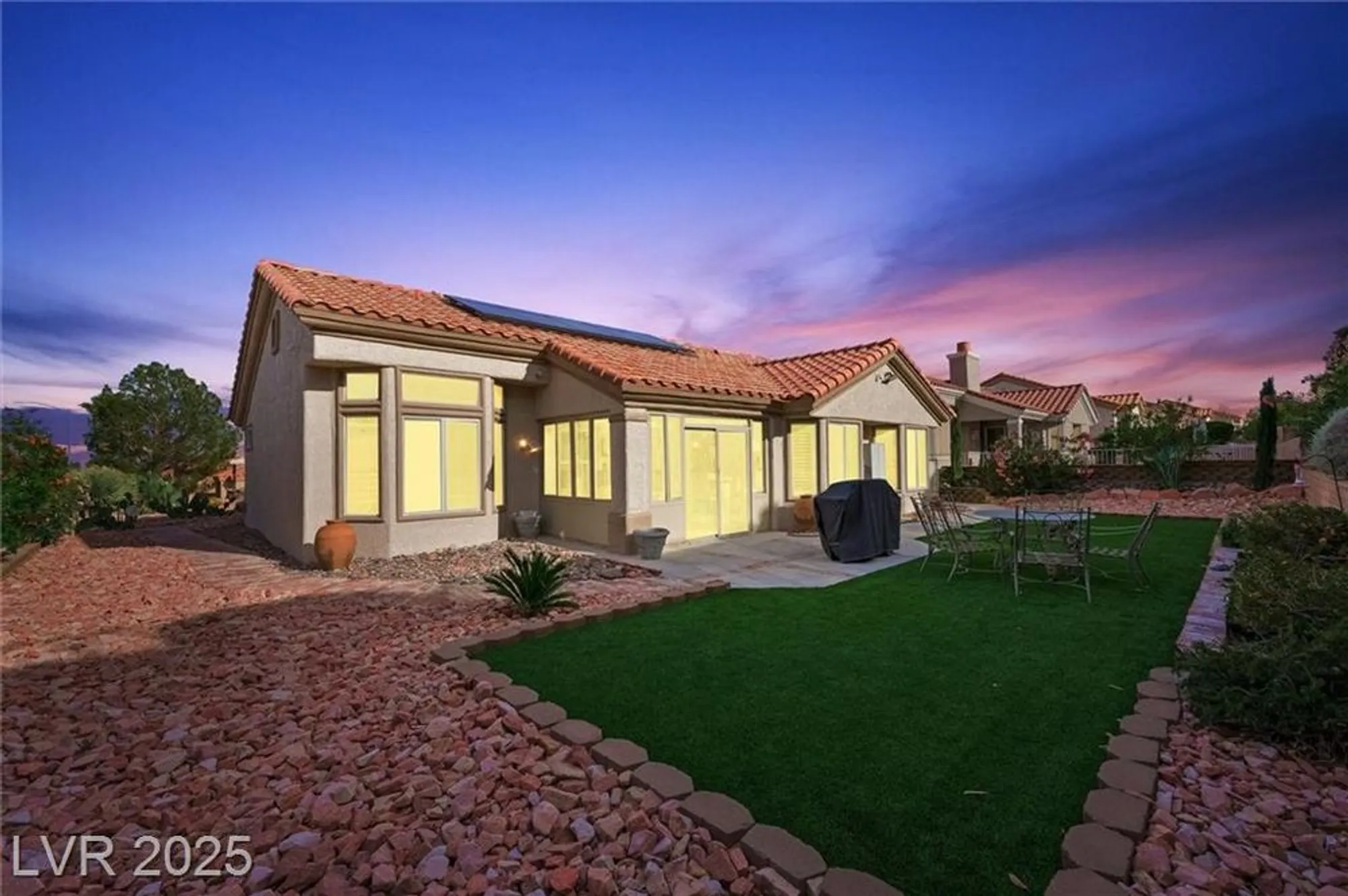 Property Slideshow image 39 of 52 | 2725 byron dr, Las Vegas, NV, 89134