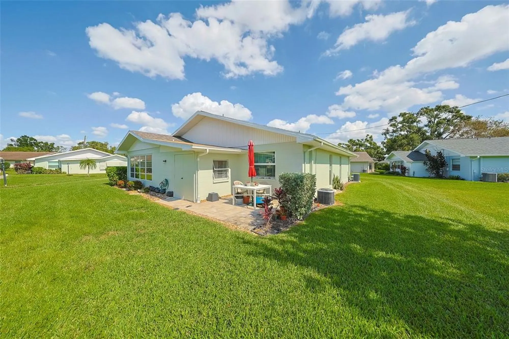 Property Slideshow image 26 of 85 | 1902 dandridge st 24, Sun City Center, FL, 33573