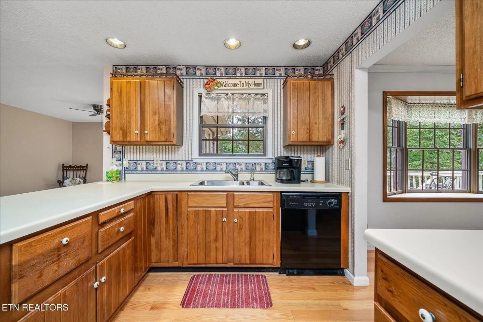 Property Slideshow image 12 of 44 | 34 beachwood ln, Crossville, TN, 38558