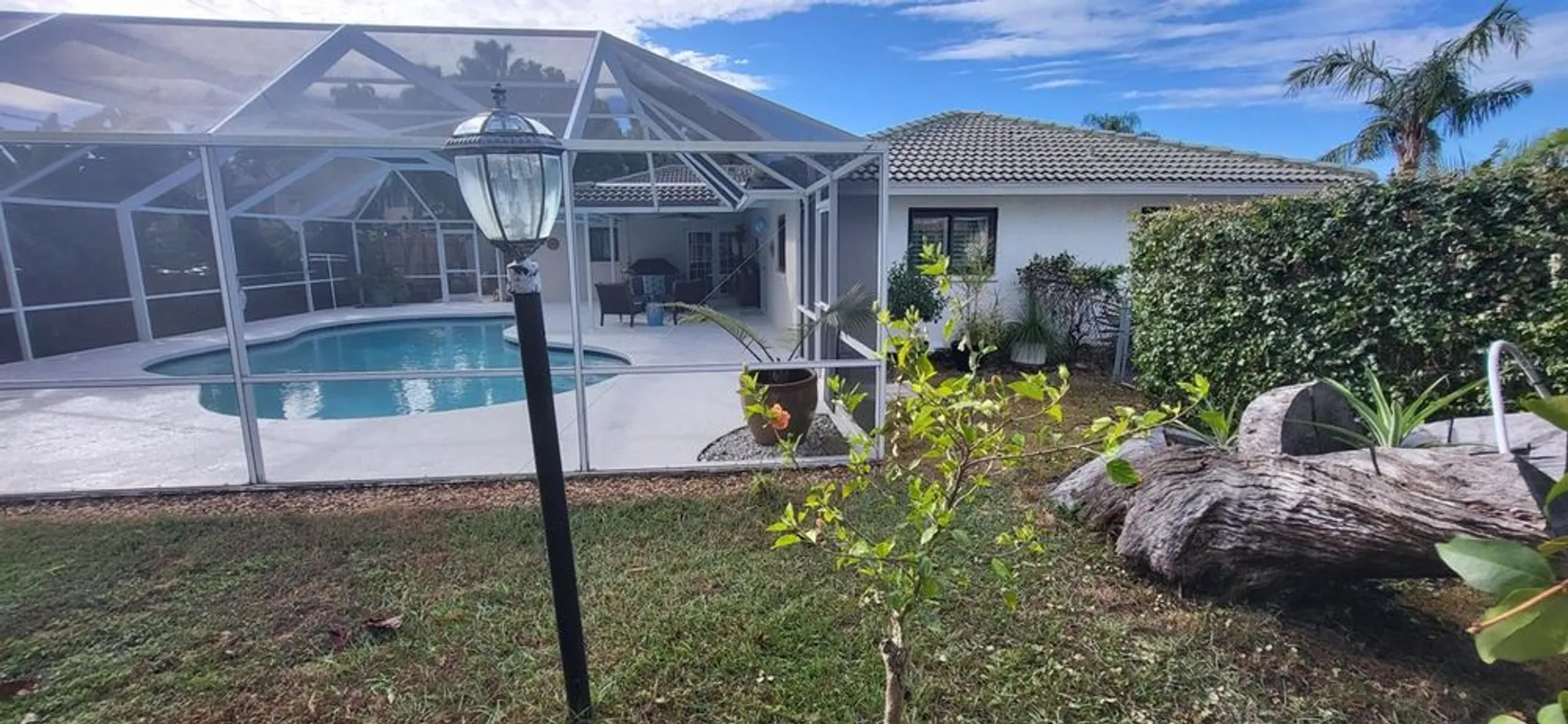 Property Slideshow image 28 of 31 | 3619 pembrook dr, Sarasota, FL, 34239