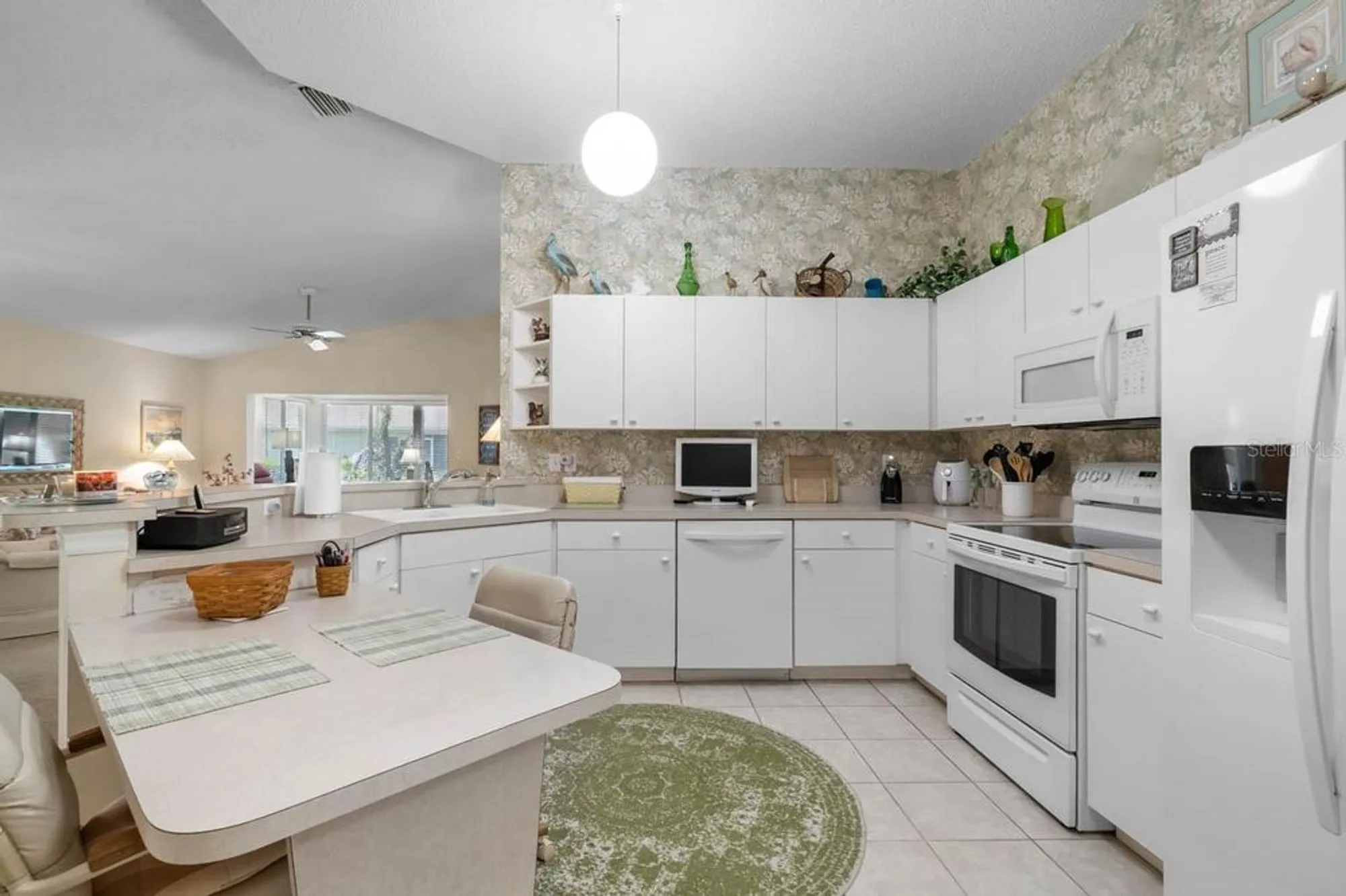 Property Slideshow image 3 of 38 | 2429 new haven cir # 64, Sun City Center, FL, 33573