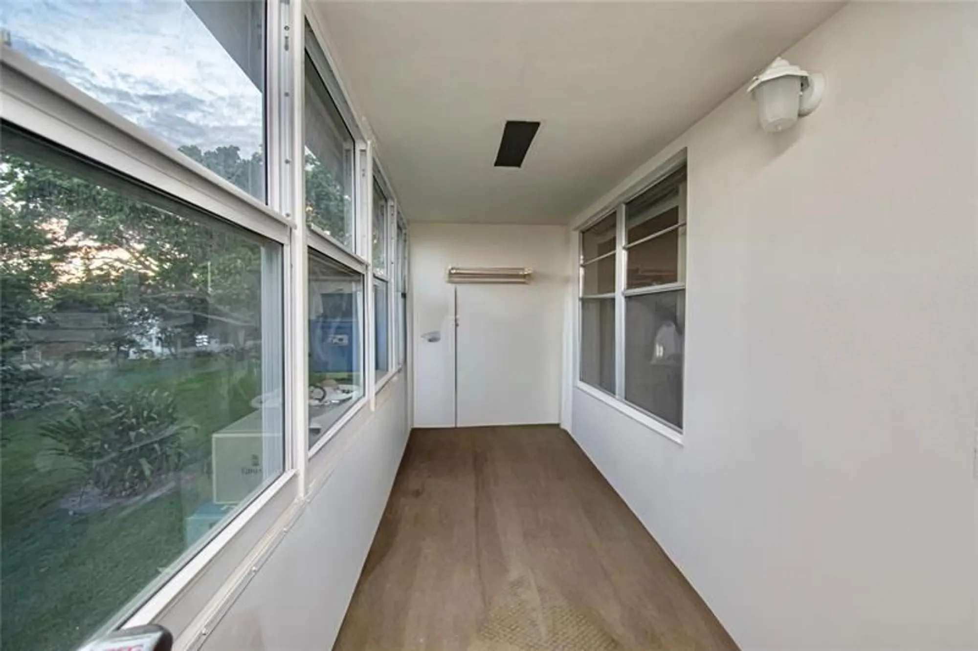 Property Slideshow image 21 of 30 | 235 kent n # 235, West Palm Beach, FL, 33417