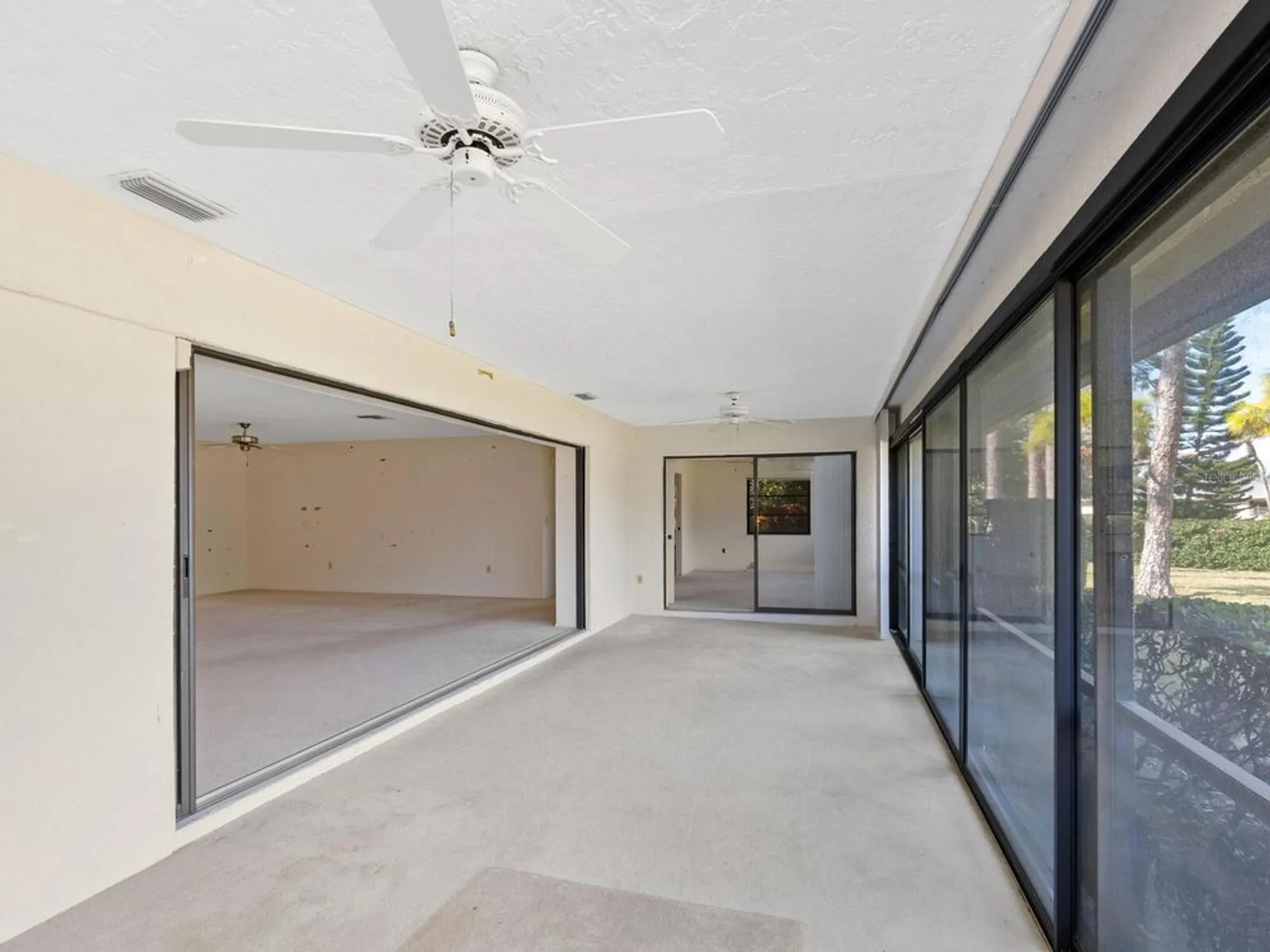 Property Slideshow image 29 of 53 | 5450 golf pointe dr, Sarasota, FL, 34243