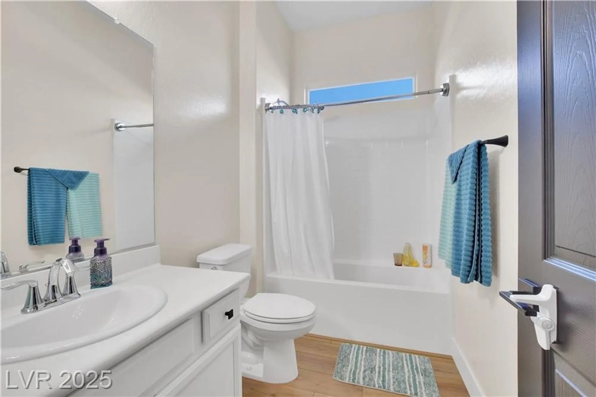 Property Slideshow image 15 of 30 | 677 look lively ct, Henderson, NV, 89011