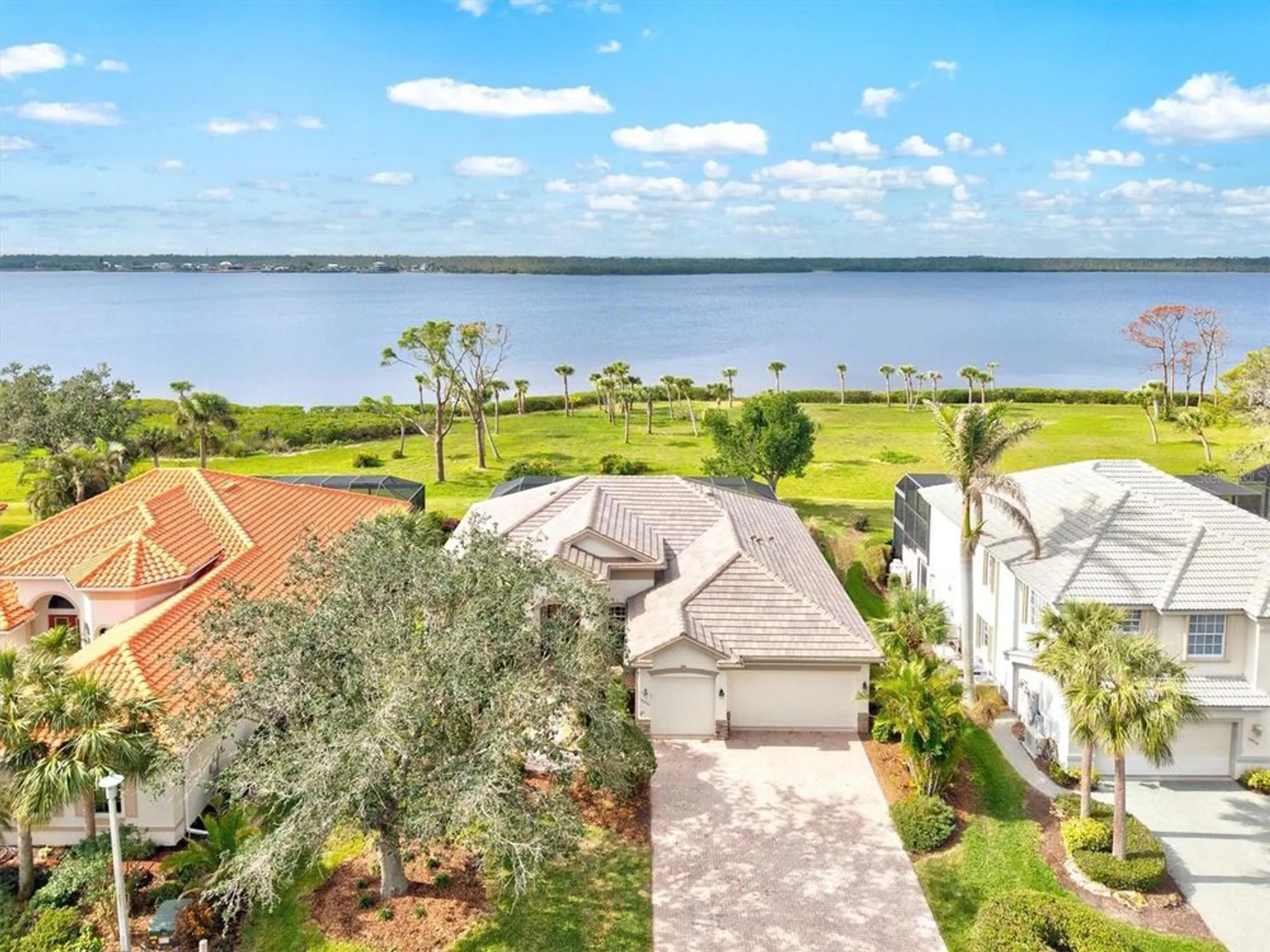 Property Slideshow image 52 of 91 | 14026 royal pointe dr, Port Charlotte, FL, 33953