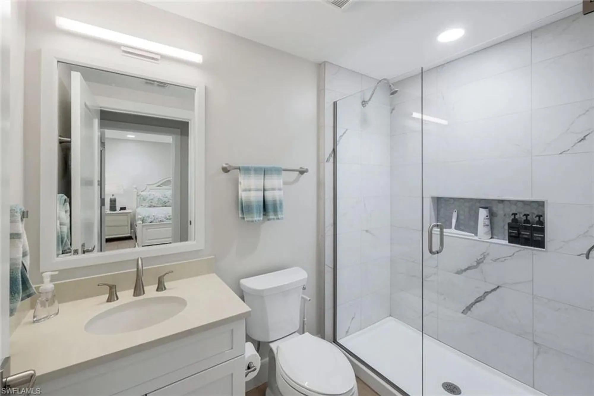 Property Slideshow image 32 of 45 | 3399 gulf shore blvd 203, Naples, FL, 34103