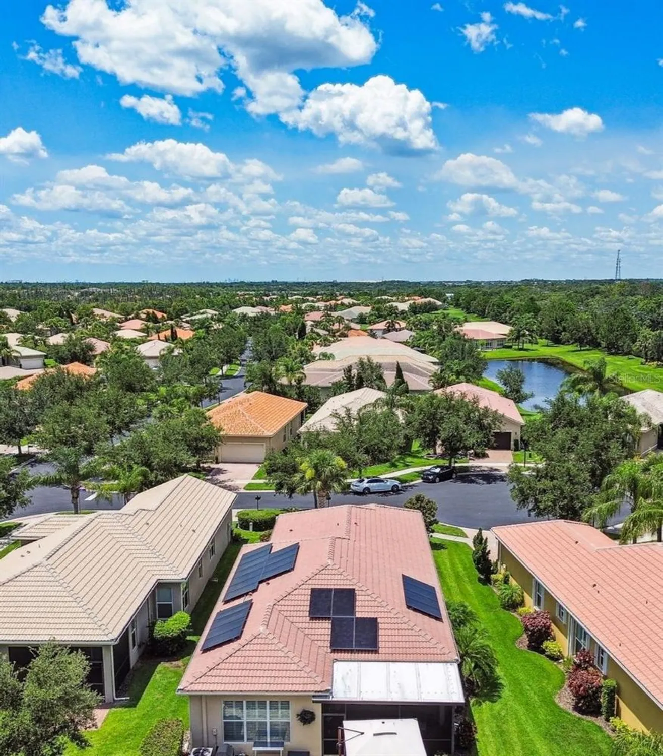 Property Slideshow image 37 of 48 | 5103 shady stone pl, Wimauma, FL, 33598