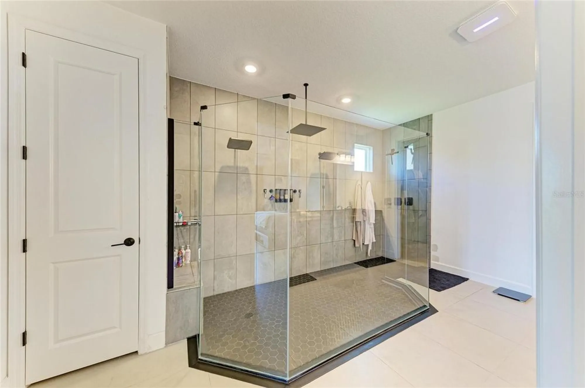Property Slideshow image 52 of 100 | 16115 mount holly dr, Bradenton, FL, 34211