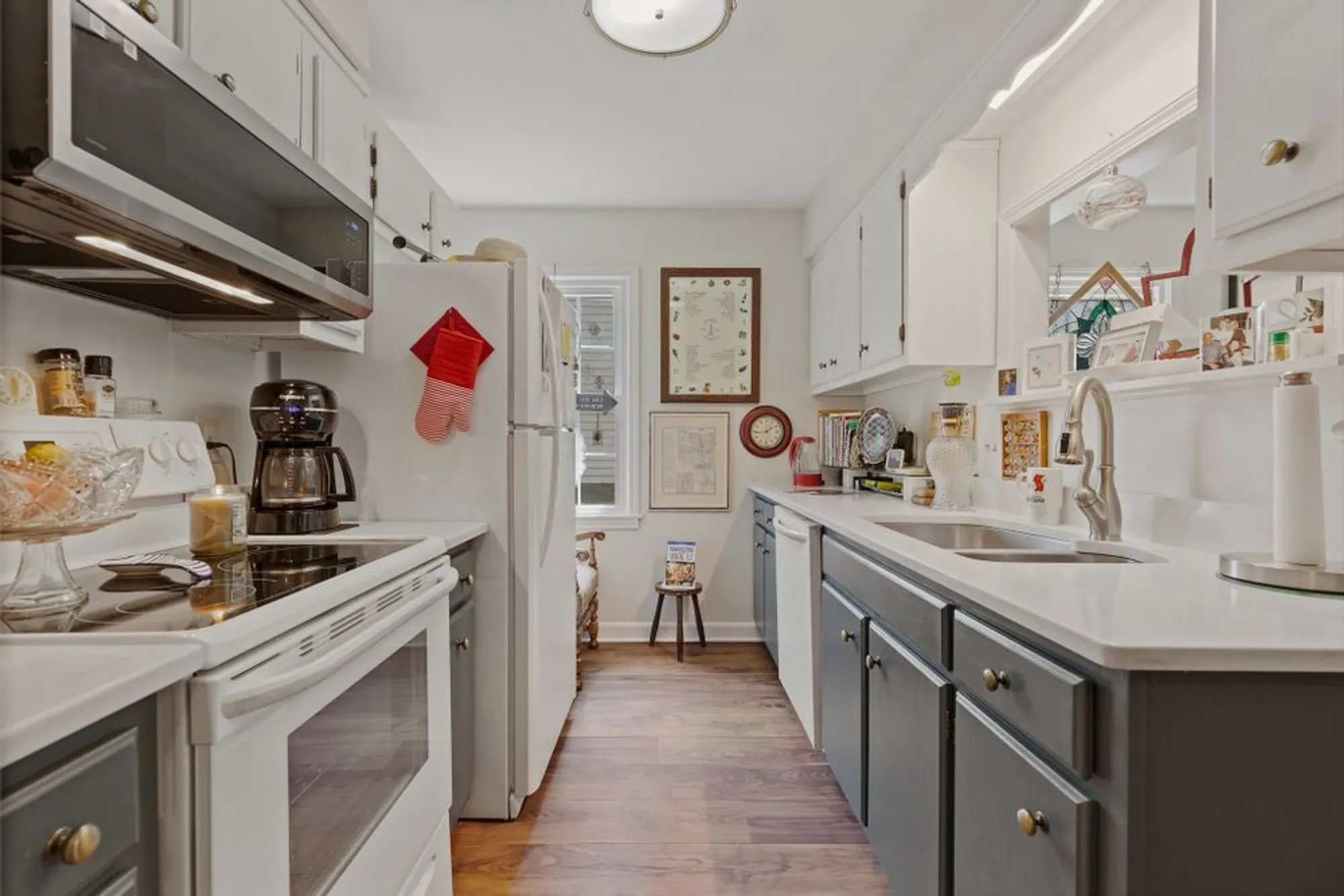 Property Slideshow image 14 of 33 | 814 marquette dr, Nashville, TN, 37205