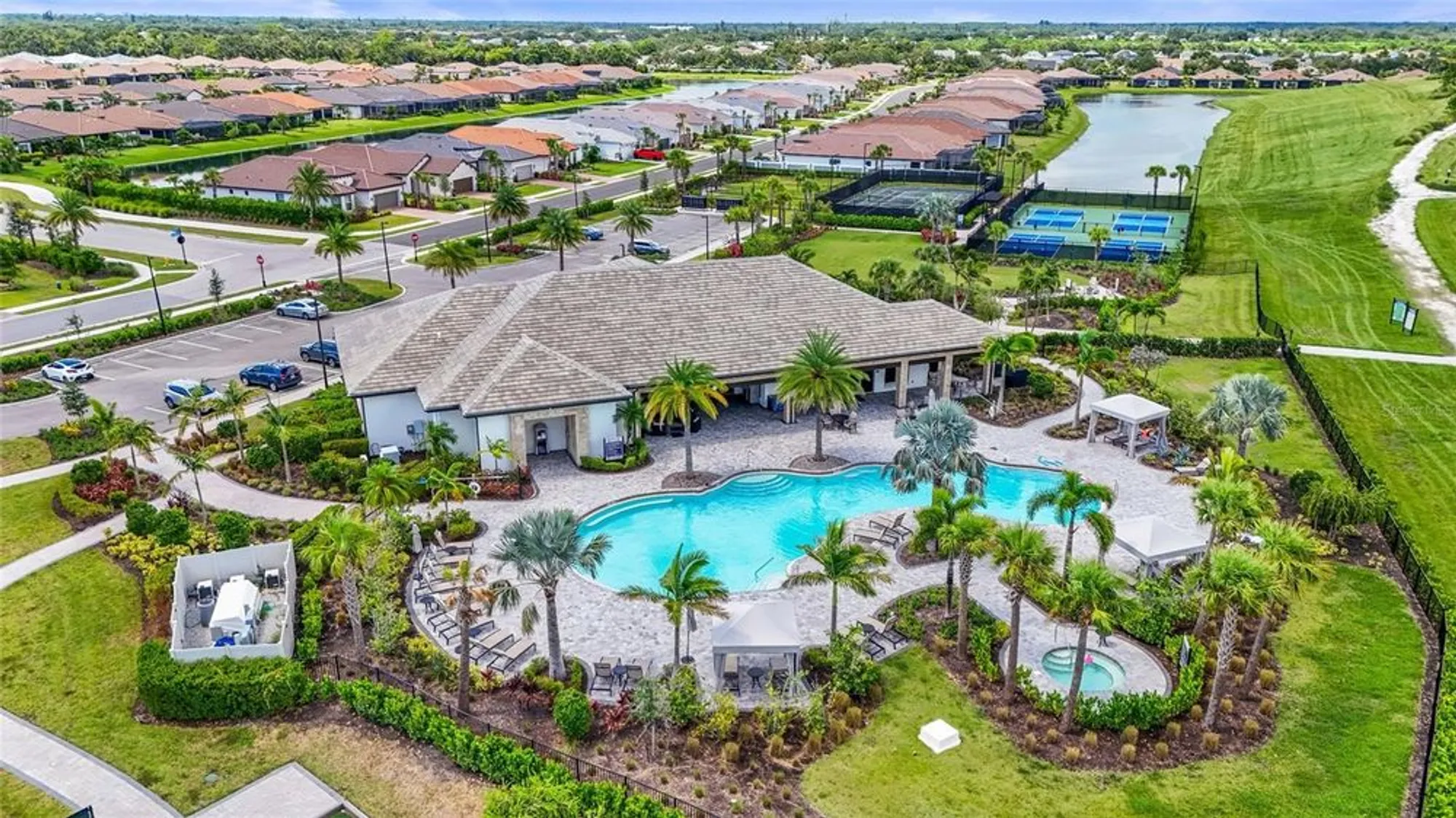 Property Slideshow image 58 of 84 | 6253 mesa gln, Bradenton, FL, 34203