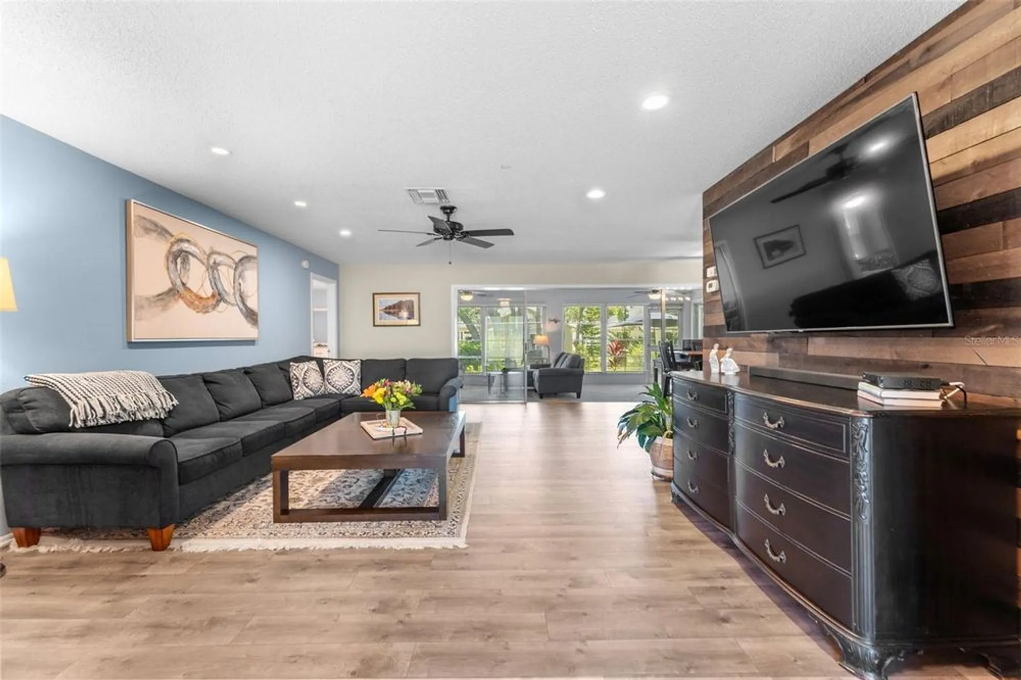 Property Slideshow image 5 of 58 | 2671 royal ridge dr, Spring Hill, FL, 34606