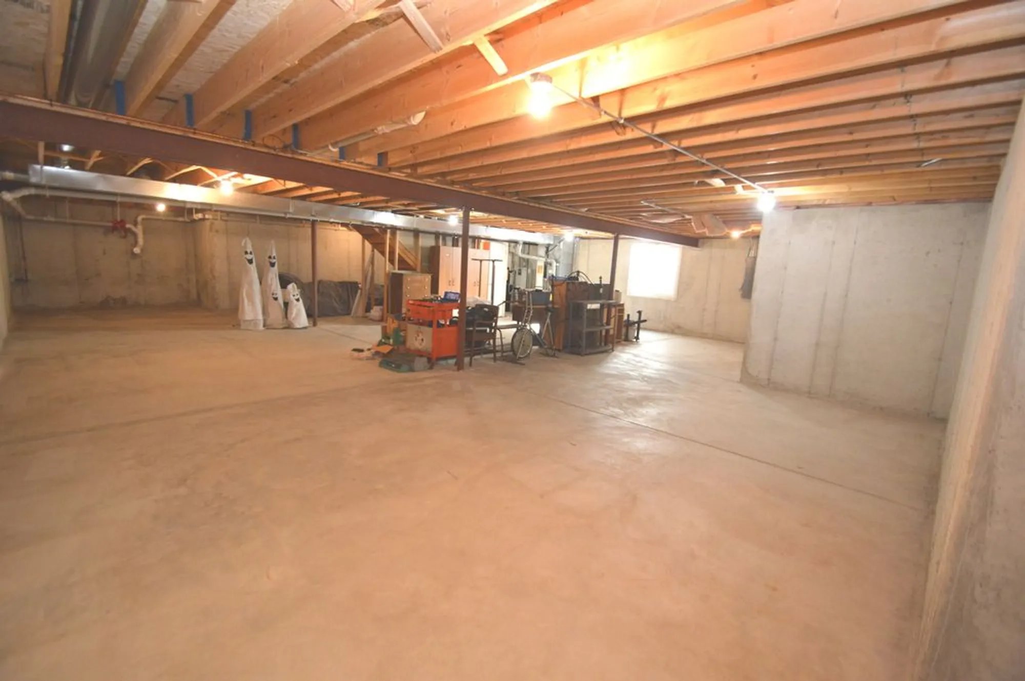 Property Slideshow image 22 of 27 | 733 s mecosta ln, Romeoville, IL, 60446