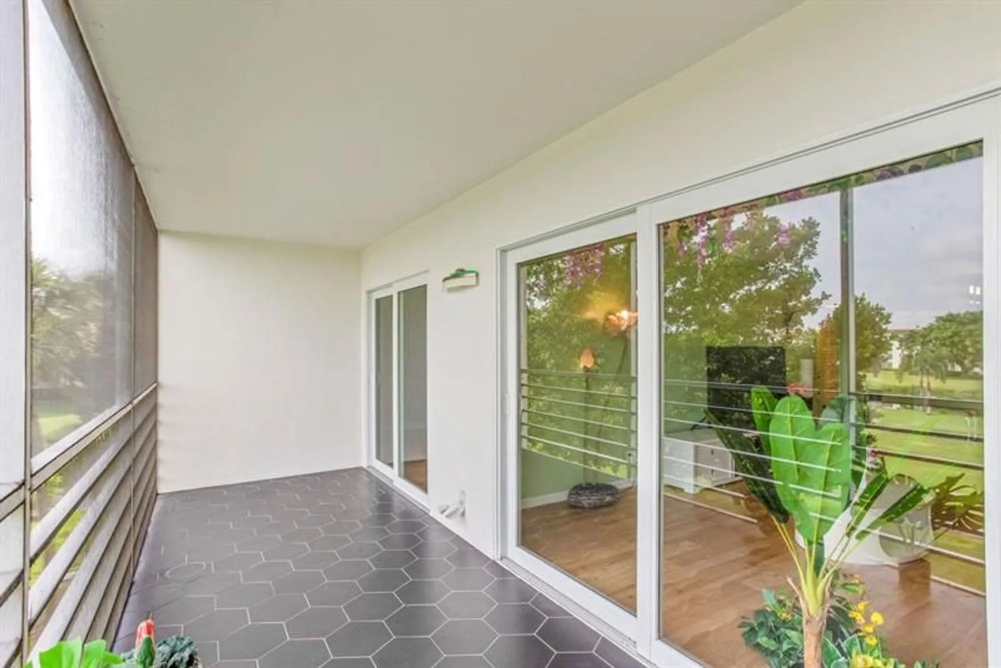 Property Slideshow image 18 of 32 | 4402 martinique ct l3, Coconut Creek, FL, 33066