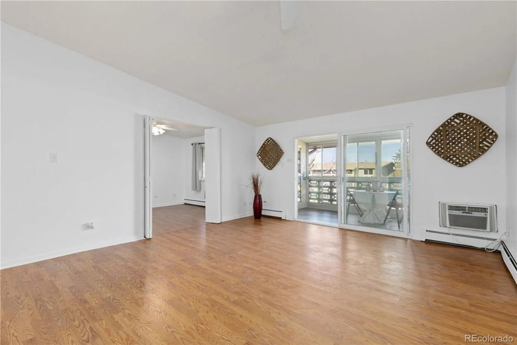 Property Slideshow image 11 of 48 | 755 s alton way 9d, Denver, CO, 80247