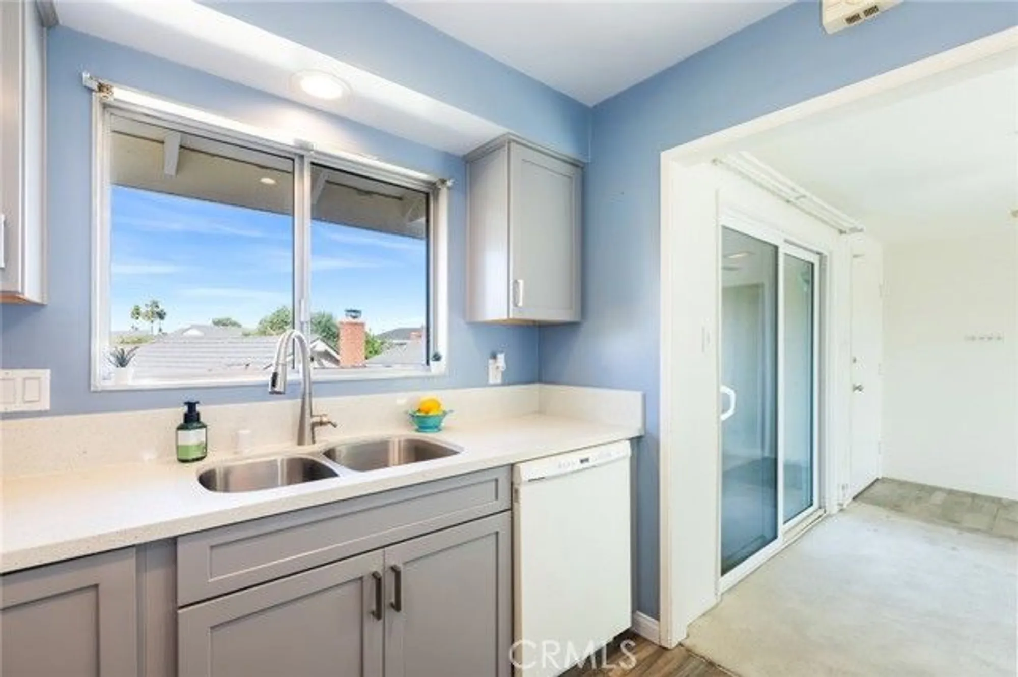 Property Slideshow image 8 of 42 | 23026 nadine cir b, Torrance, CA, 90505