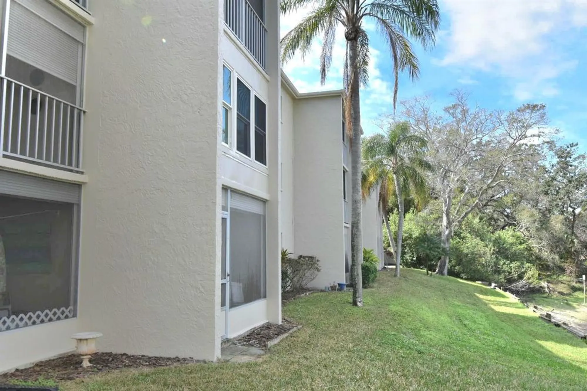 Property Slideshow image 23 of 27 | 960 virginia st 205, Dunedin, FL, 34698