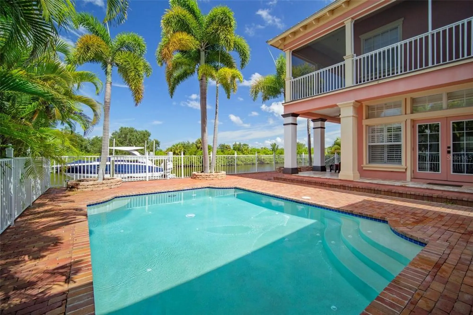 Property Slideshow image 73 of 94 | 825 islebay dr, Apollo Beach, FL, 33572