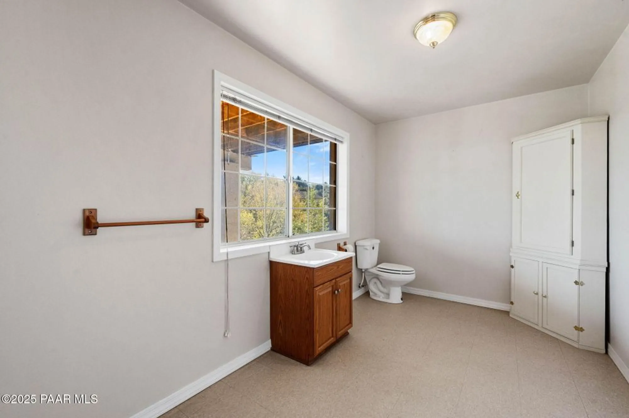 Property Slideshow image 28 of 46 | 815 sunrise blvd, Prescott, AZ, 86301