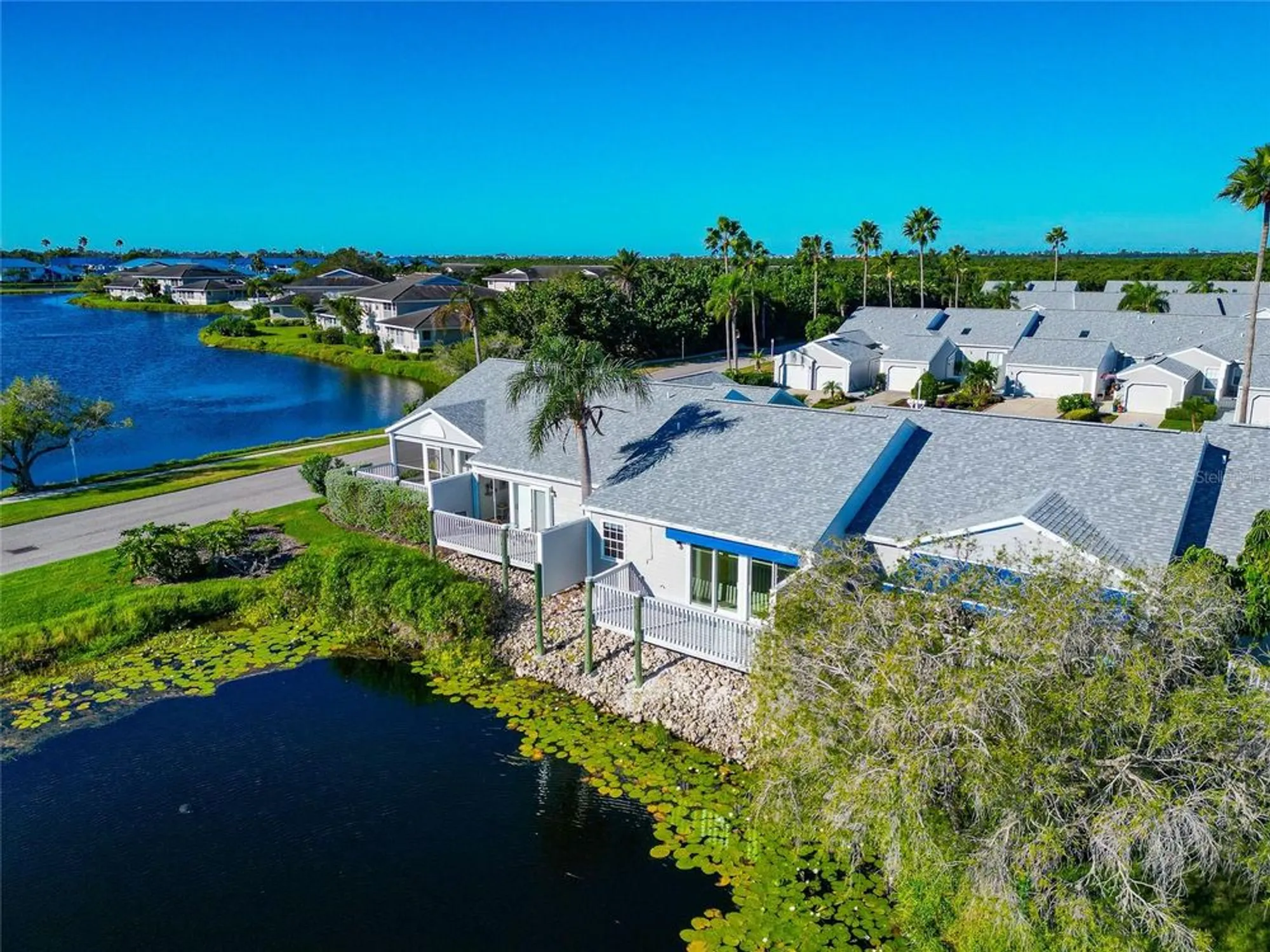 Property Slideshow image 42 of 63 | 515 woodstork cir, Bradenton, FL, 34209
