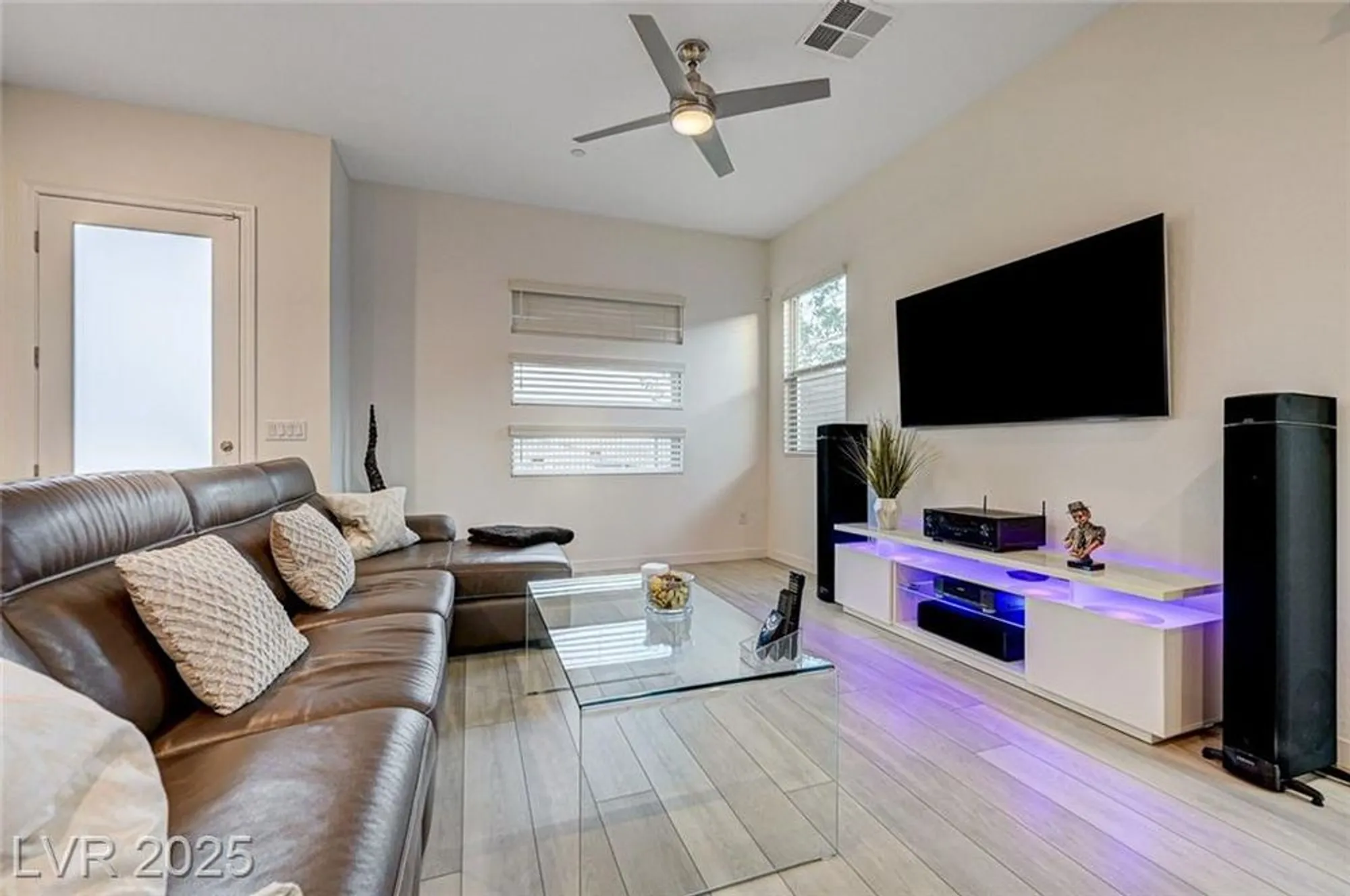 Property Slideshow image 11 of 67 | 912 allister fields ln, Las Vegas, NV, 89138