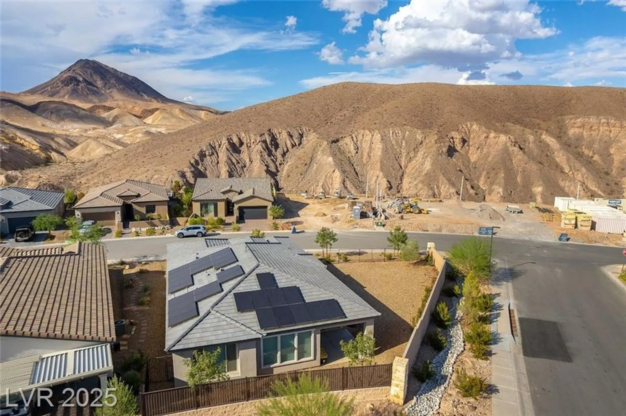 Property Slideshow image 6 of 30 | 127 crimson cactus ave, Henderson, NV, 89011