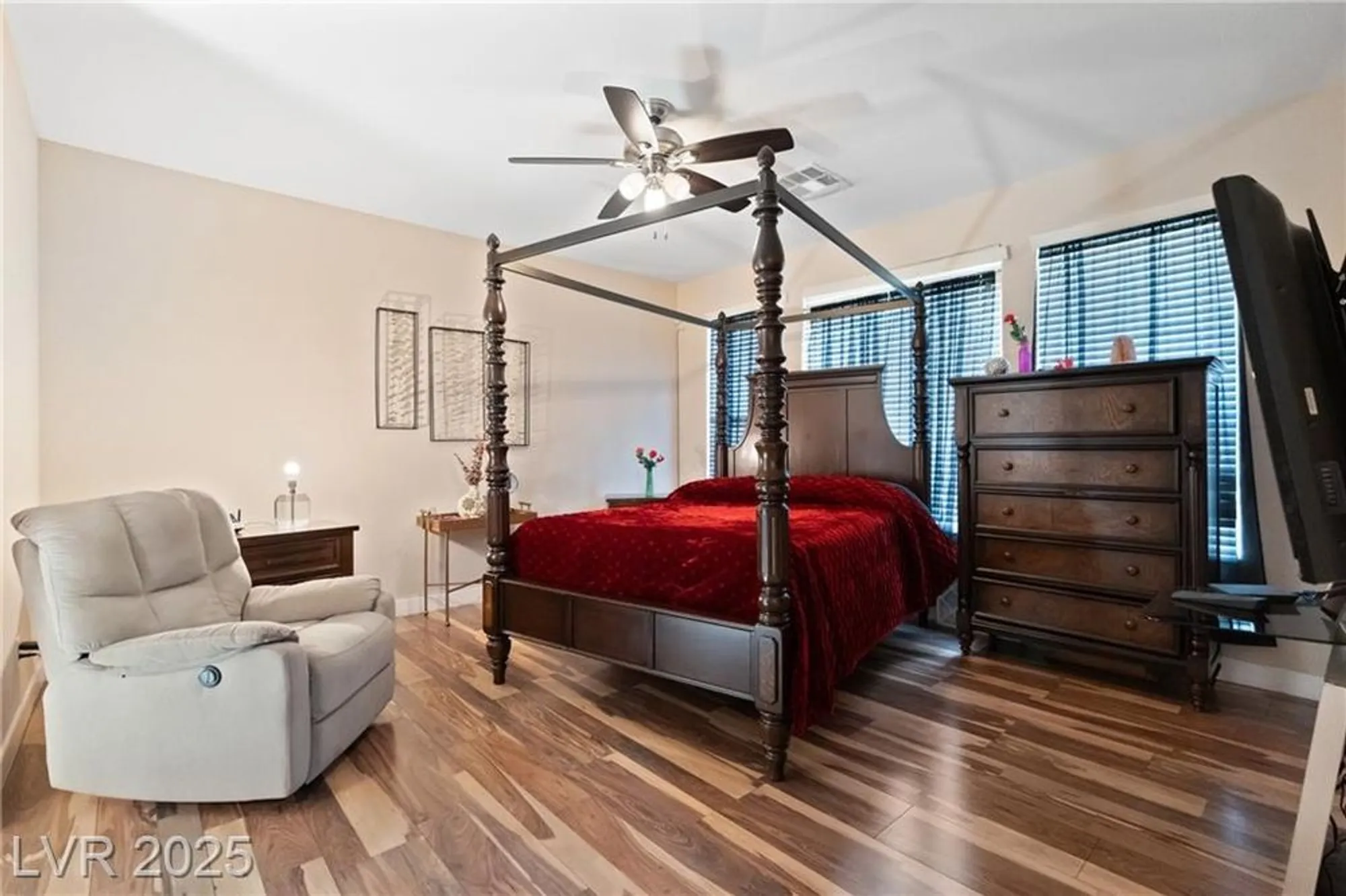Property Slideshow image 13 of 33 | 5745 sagamore canyon st, North Las Vegas, NV, 89081