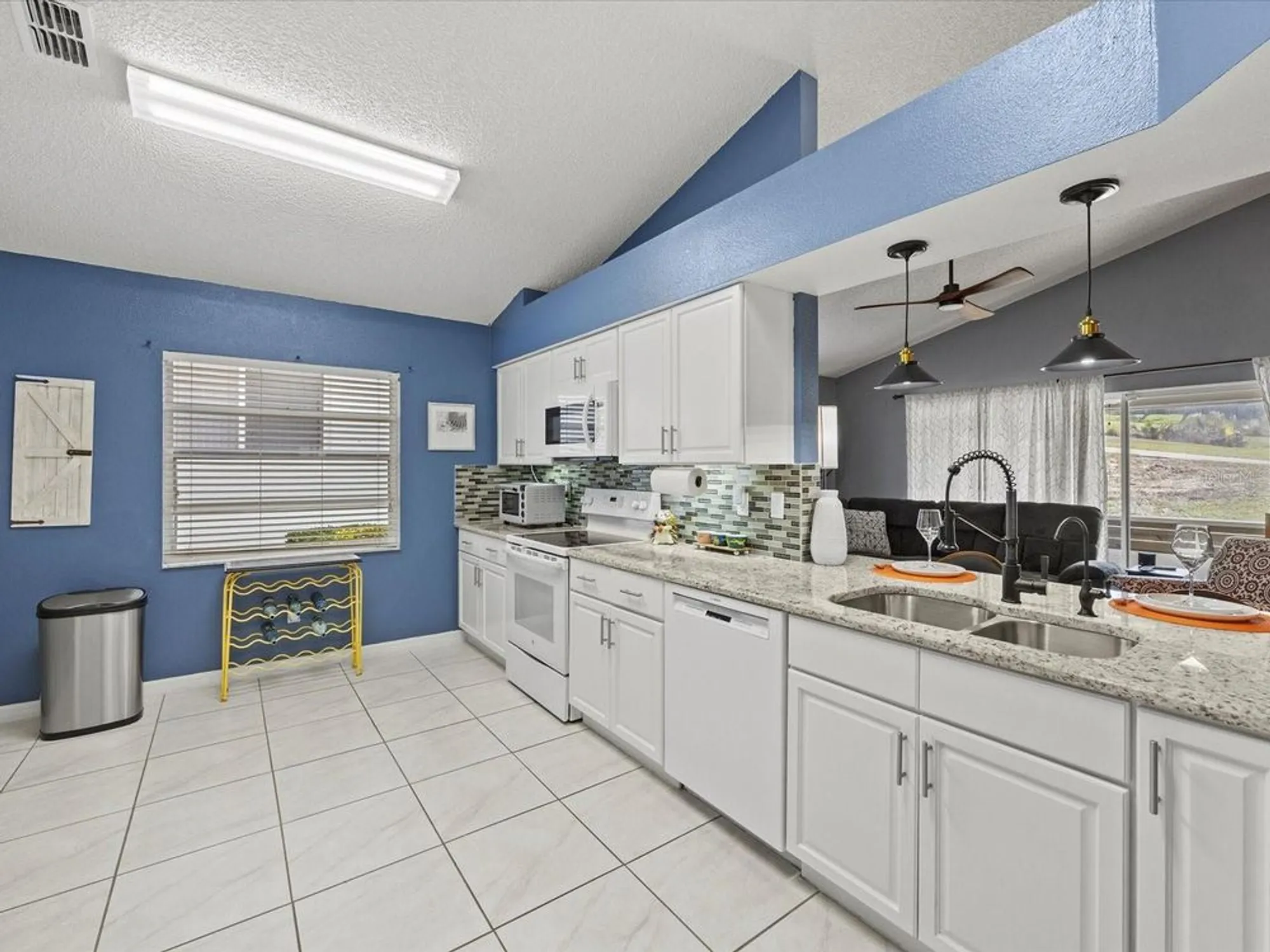 Property Slideshow image 8 of 42 | 4130 capland ave, Clermont, FL, 34711