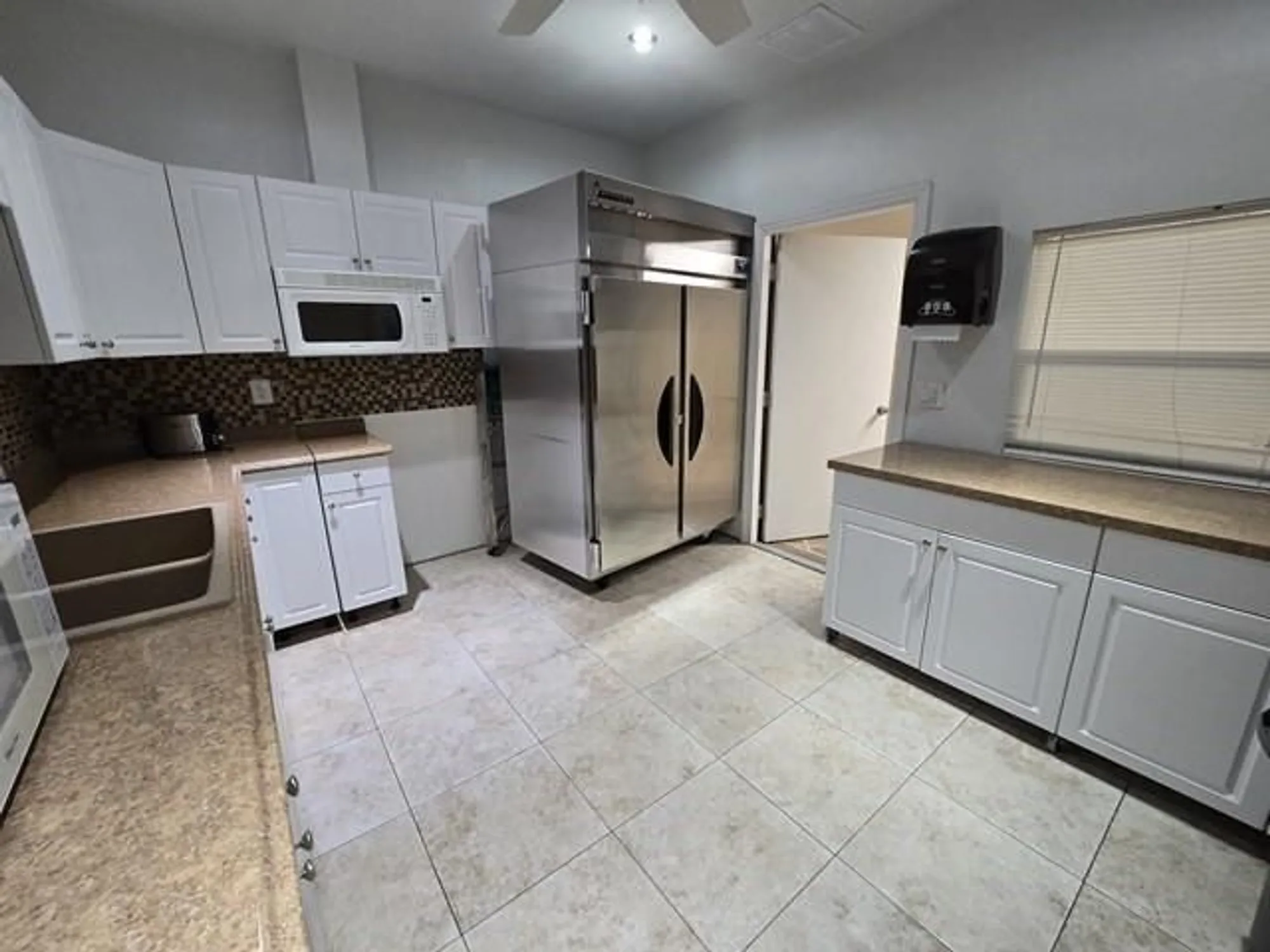 Property Slideshow image 26 of 30 | 2950 crosley dr i, West Palm Beach, FL, 33415
