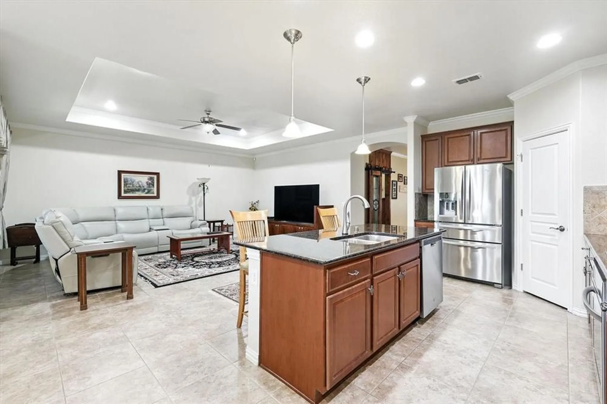 Property Slideshow image 13 of 40 | 2528 oyster bay dr, Frisco, TX, 75036