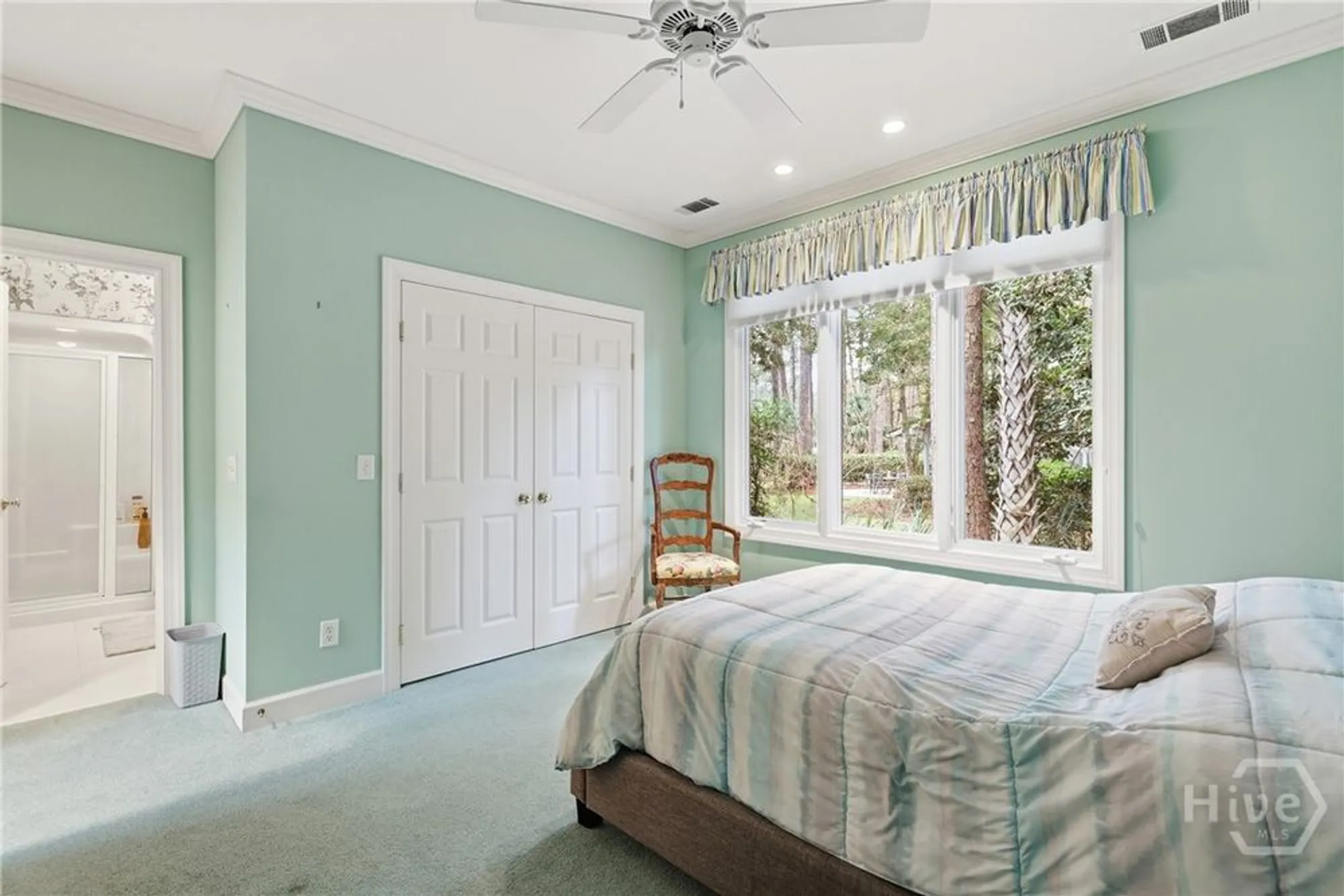 Property Slideshow image 37 of 56 | 5 marburg ln, Savannah, GA, 31411