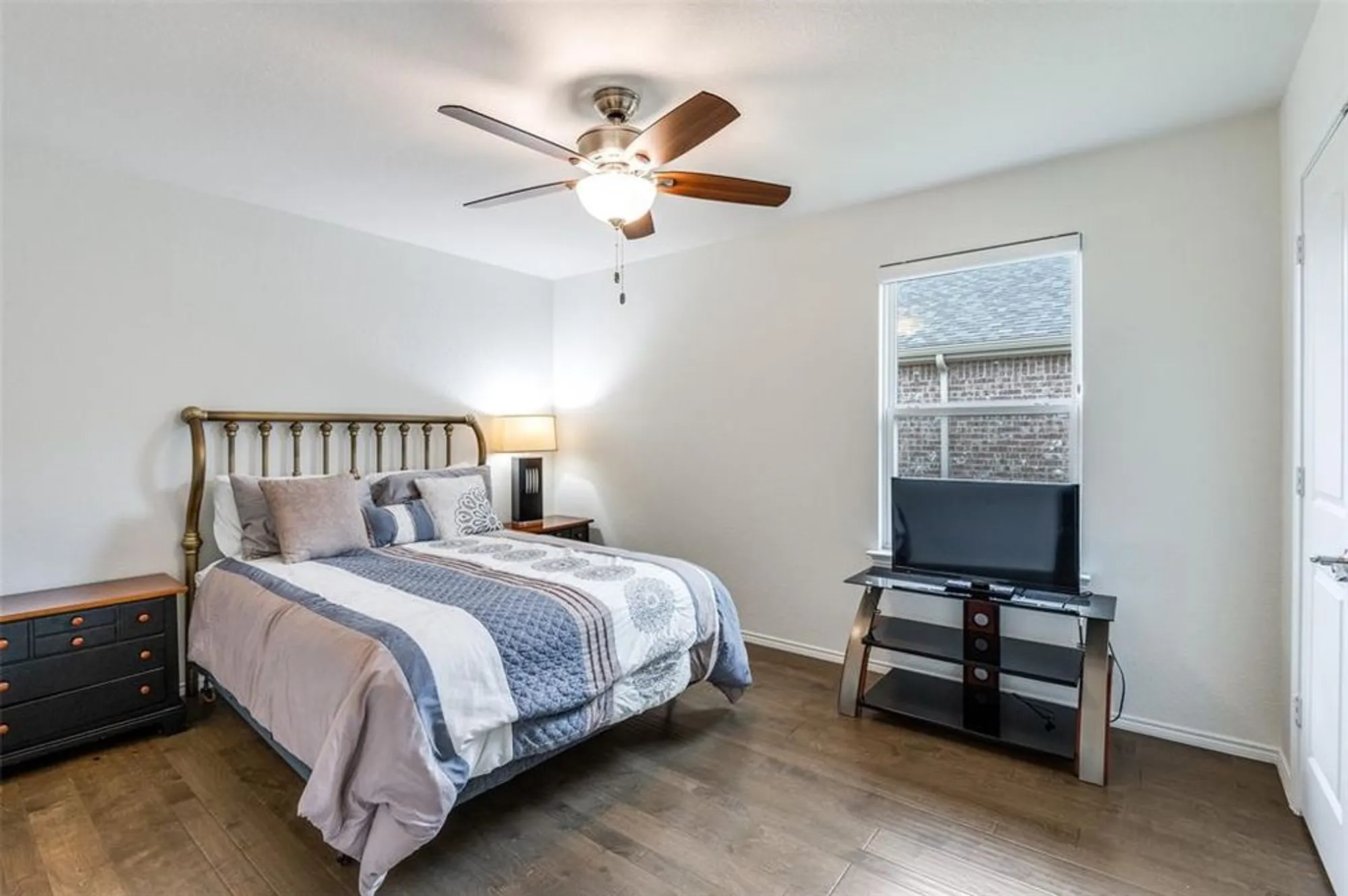 Property Slideshow image 17 of 25 | 8040 cool river dr, Frisco, TX, 75036