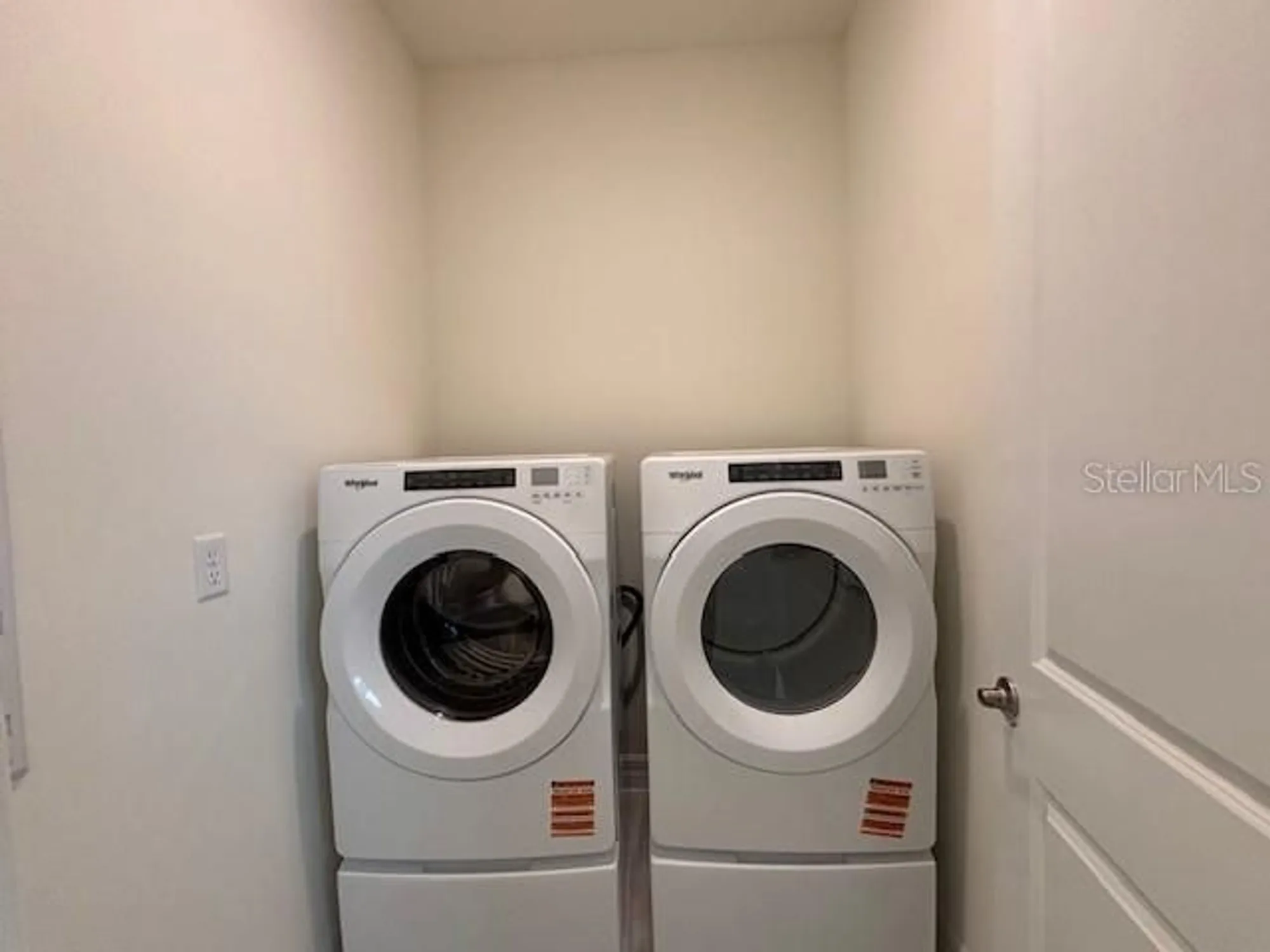 Property Slideshow image 8 of 9 | 3969 kennebunk loop, Mount Dora, FL, 32757