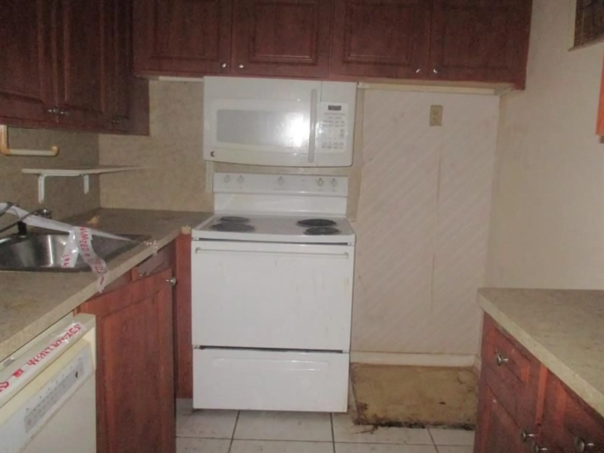 Property Slideshow image 4 of 9 | 427 windsor s # 427, West Palm Beach, FL, 33417