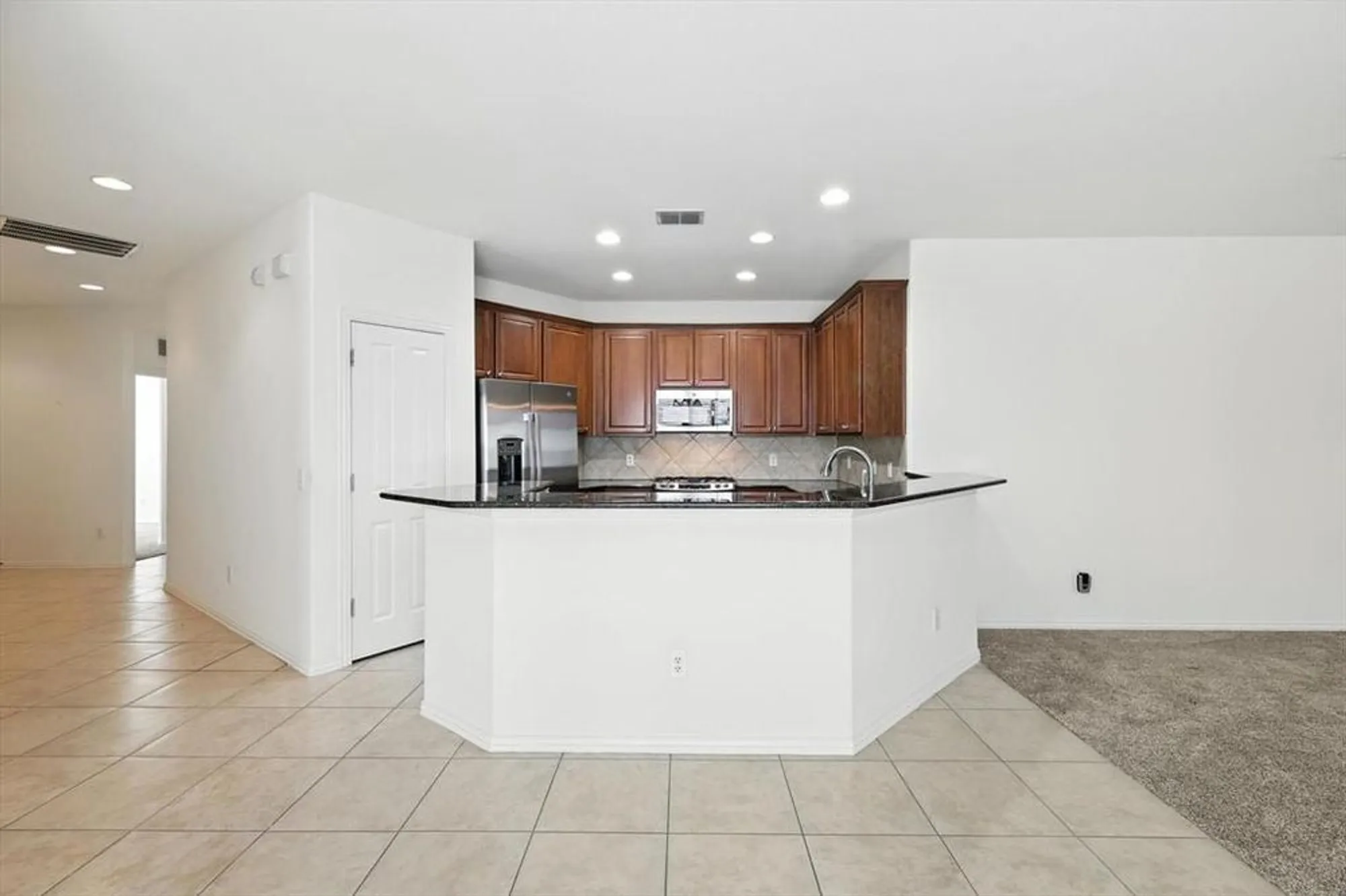 Property Slideshow image 7 of 39 | 7543 angel trace dr, Frisco, TX, 75036