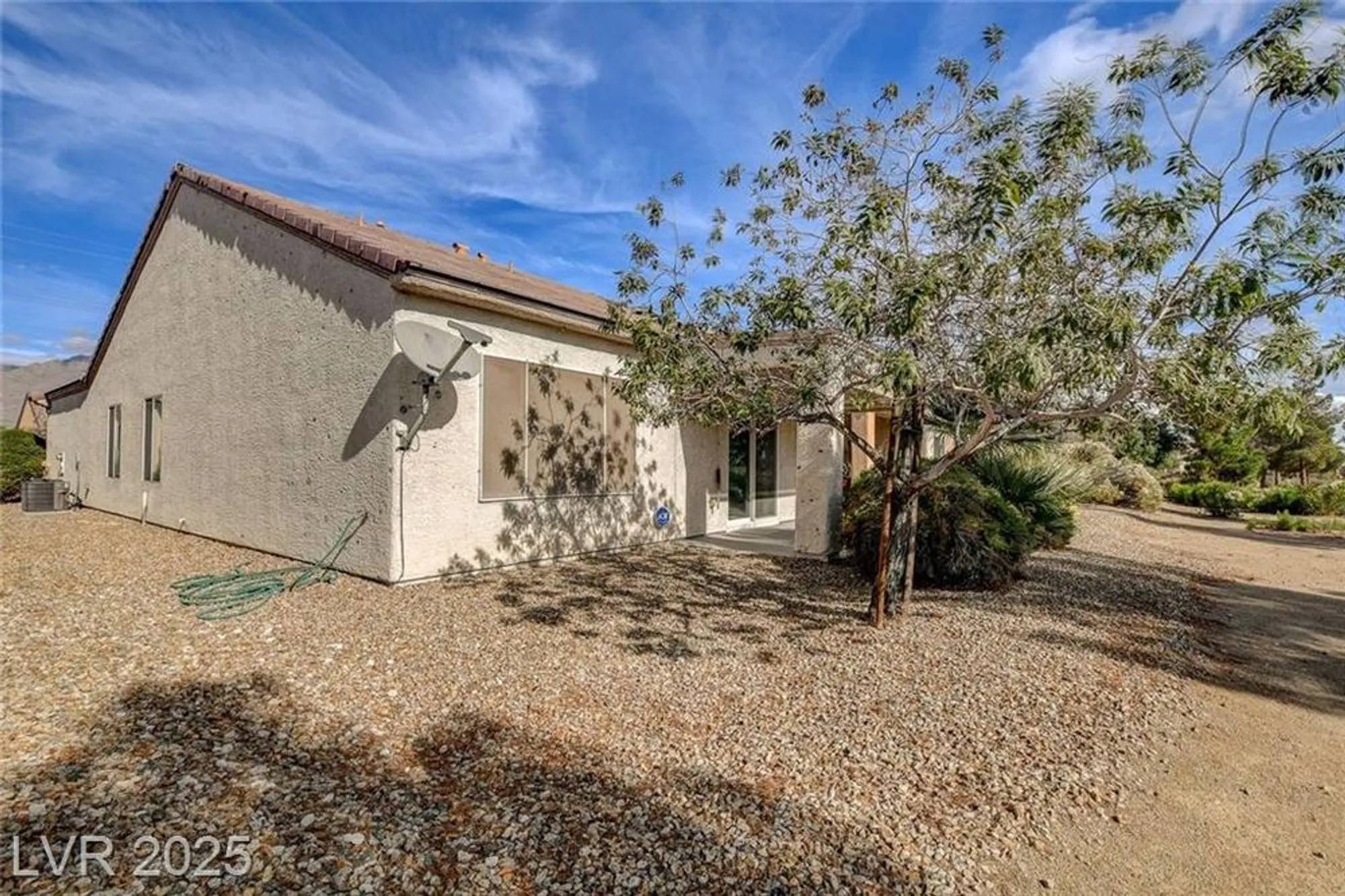 Property Slideshow image 31 of 48 | 2421 willow wren dr, North Las Vegas, NV, 89084