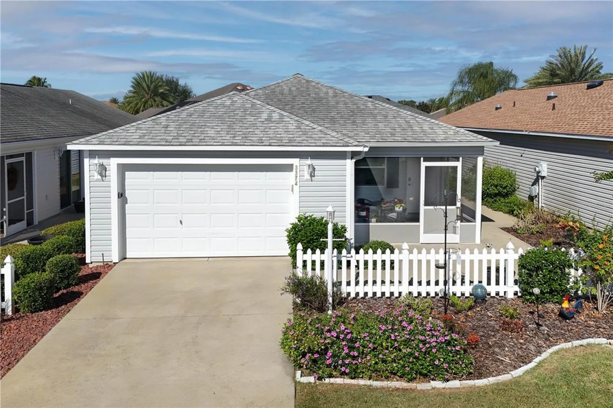 Property Slideshow image 2 of 42 | 3374 castlegate ct, The Villages, FL, 32163