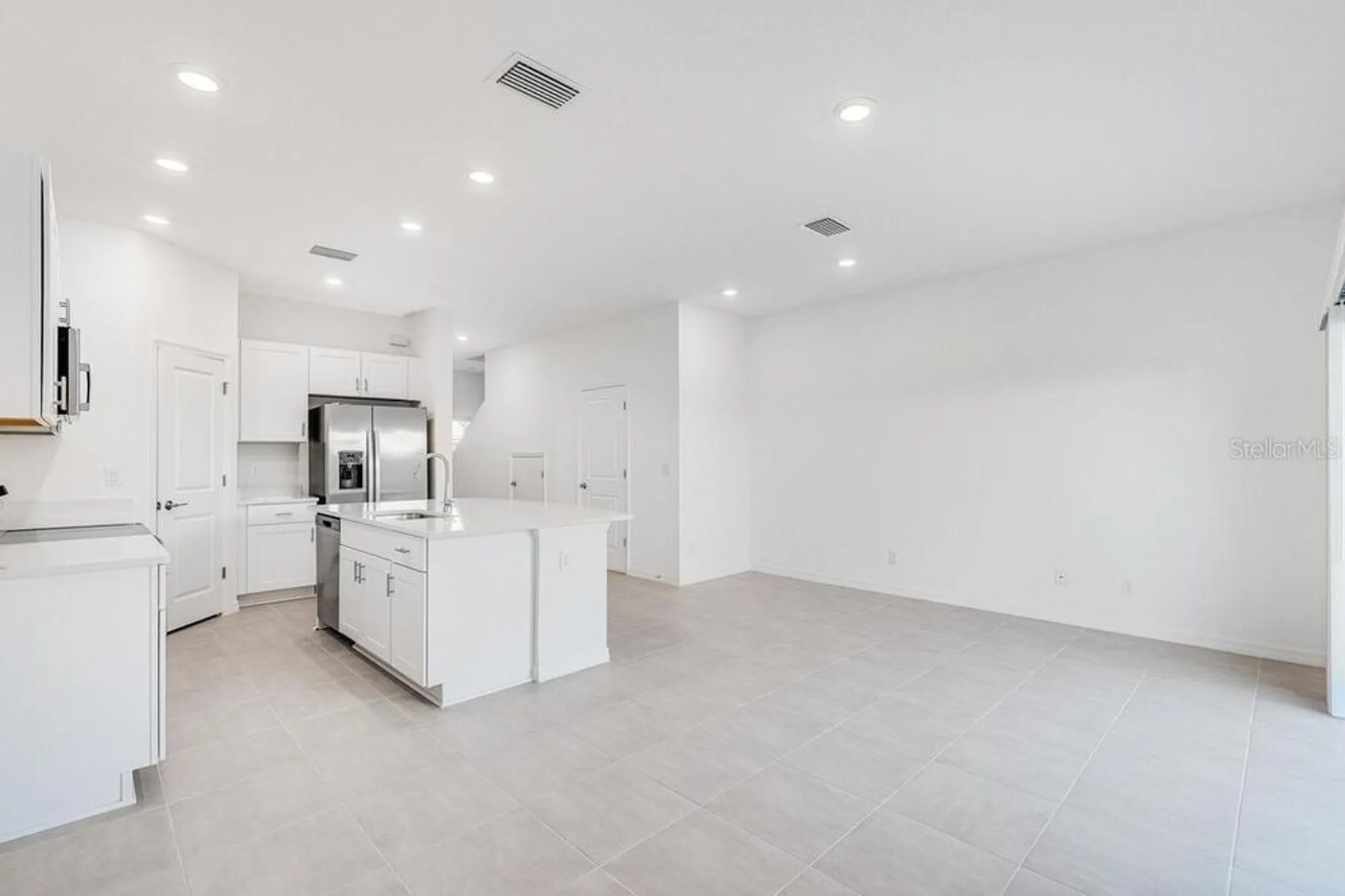Property Slideshow image 12 of 27 | 3063 novara ln, Lakewood Ranch, FL, 34211