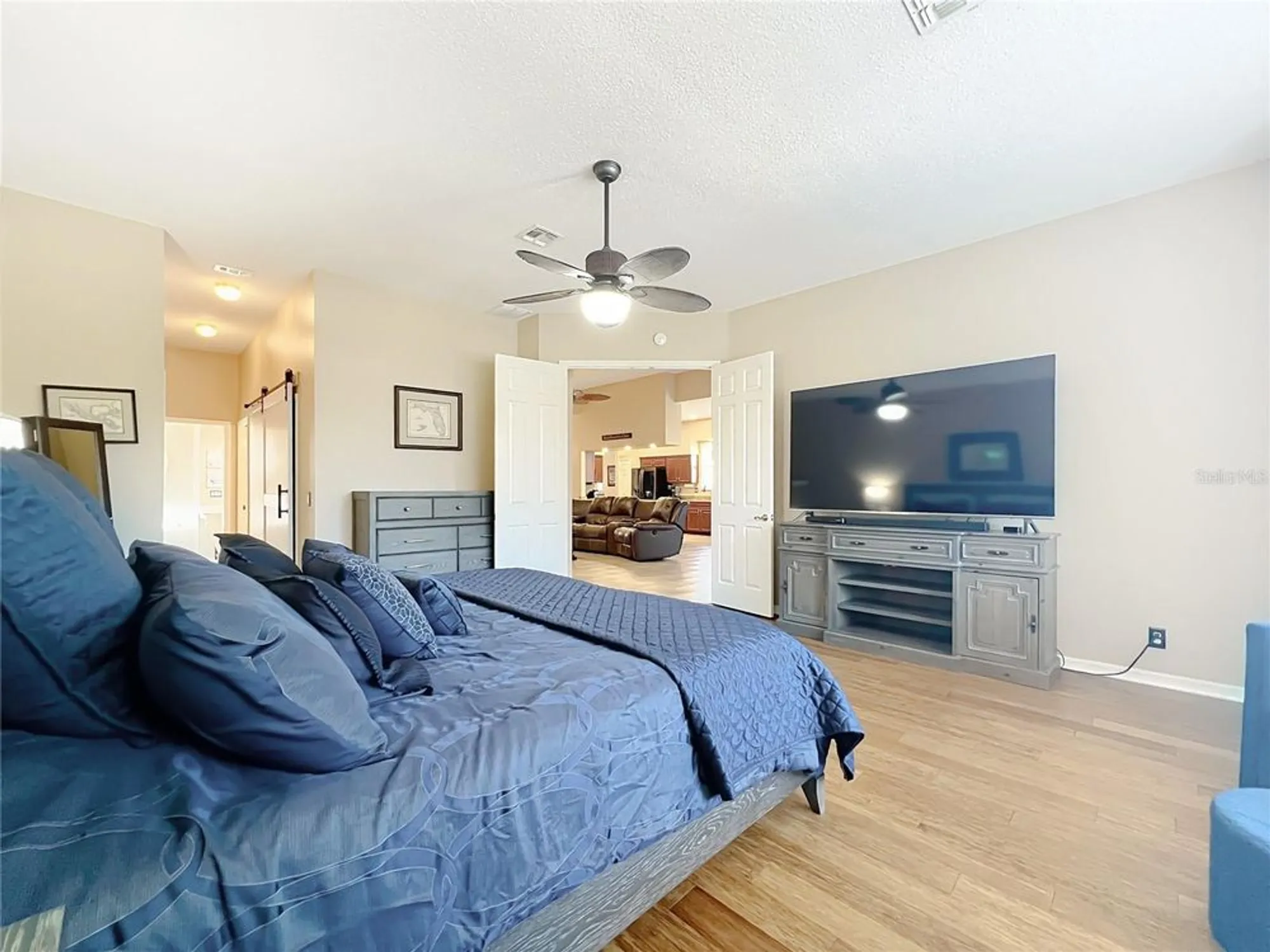 Property Slideshow image 14 of 50 | 6128 landings blvd, Lady Lake, FL, 32159