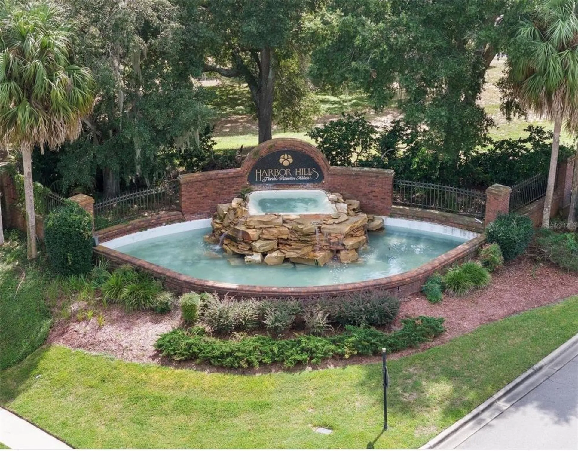 Property Slideshow image 46 of 50 | 6128 landings blvd, Lady Lake, FL, 32159